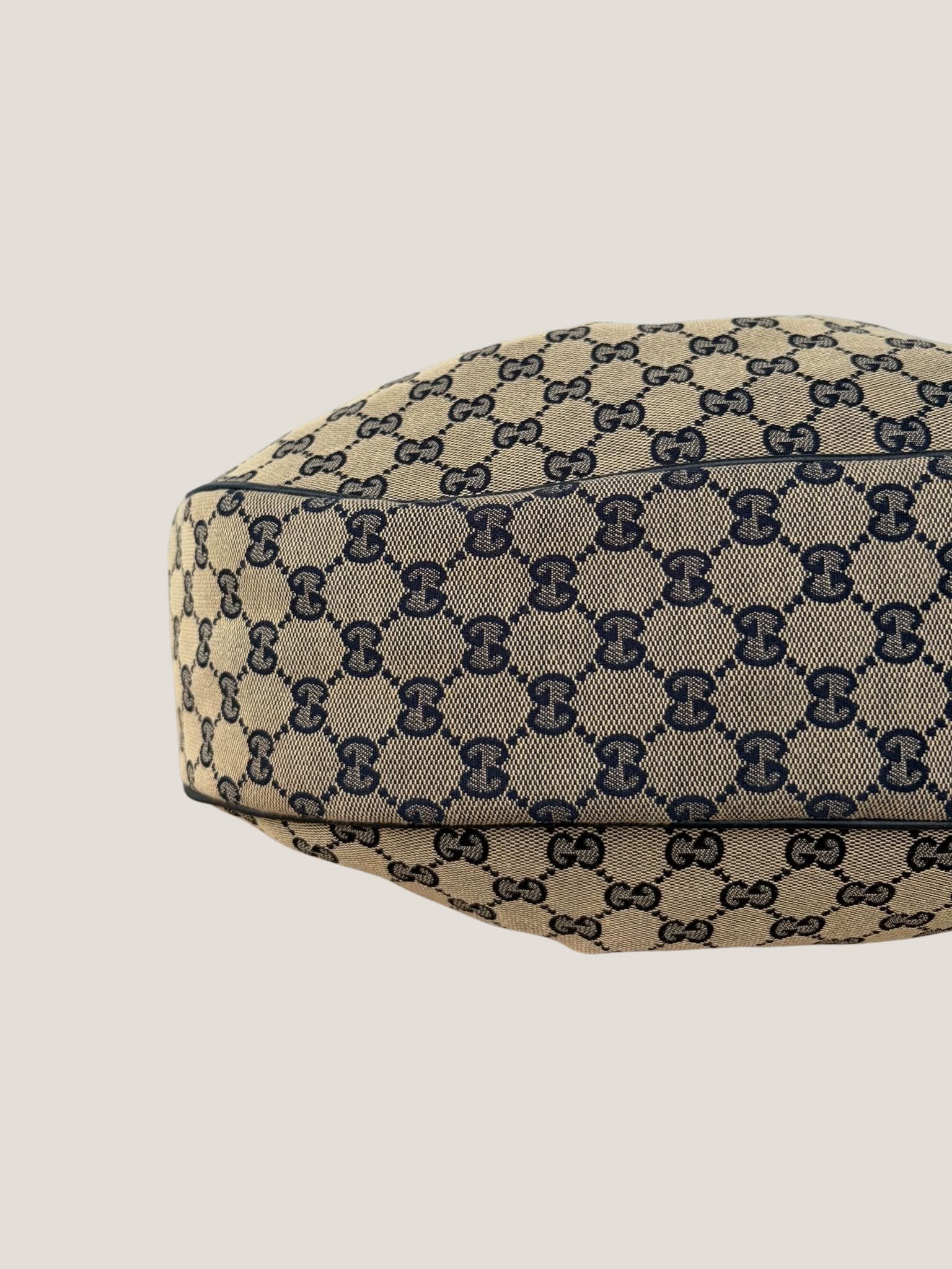 Gucci GG Sukey Hobo