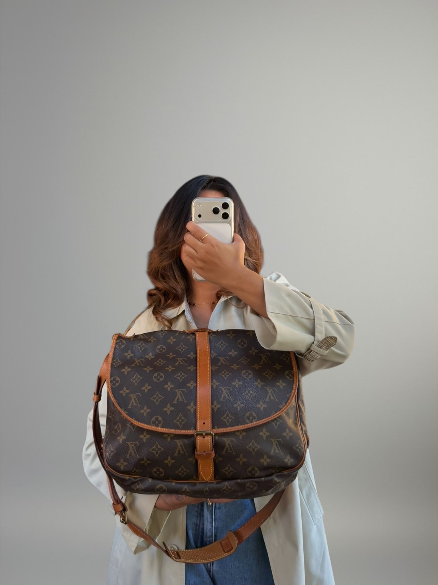 Louis Vuitton Saumur 35
