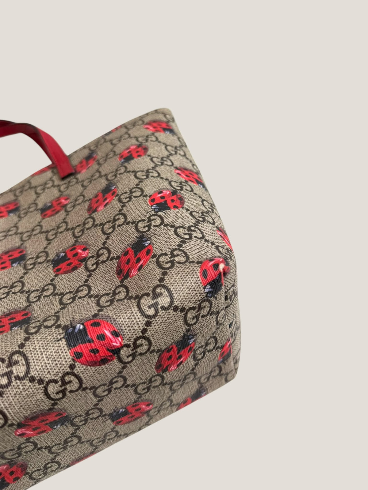 Gucci GG Supreme Coccinelle Tote