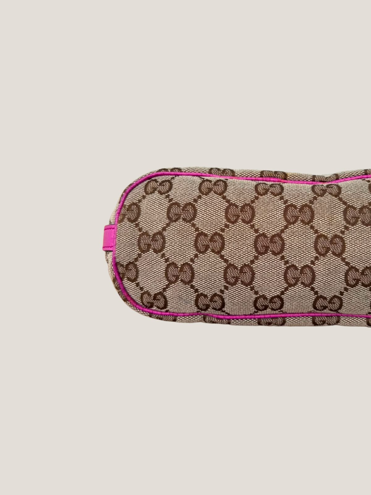 Gucci Pochette GG
