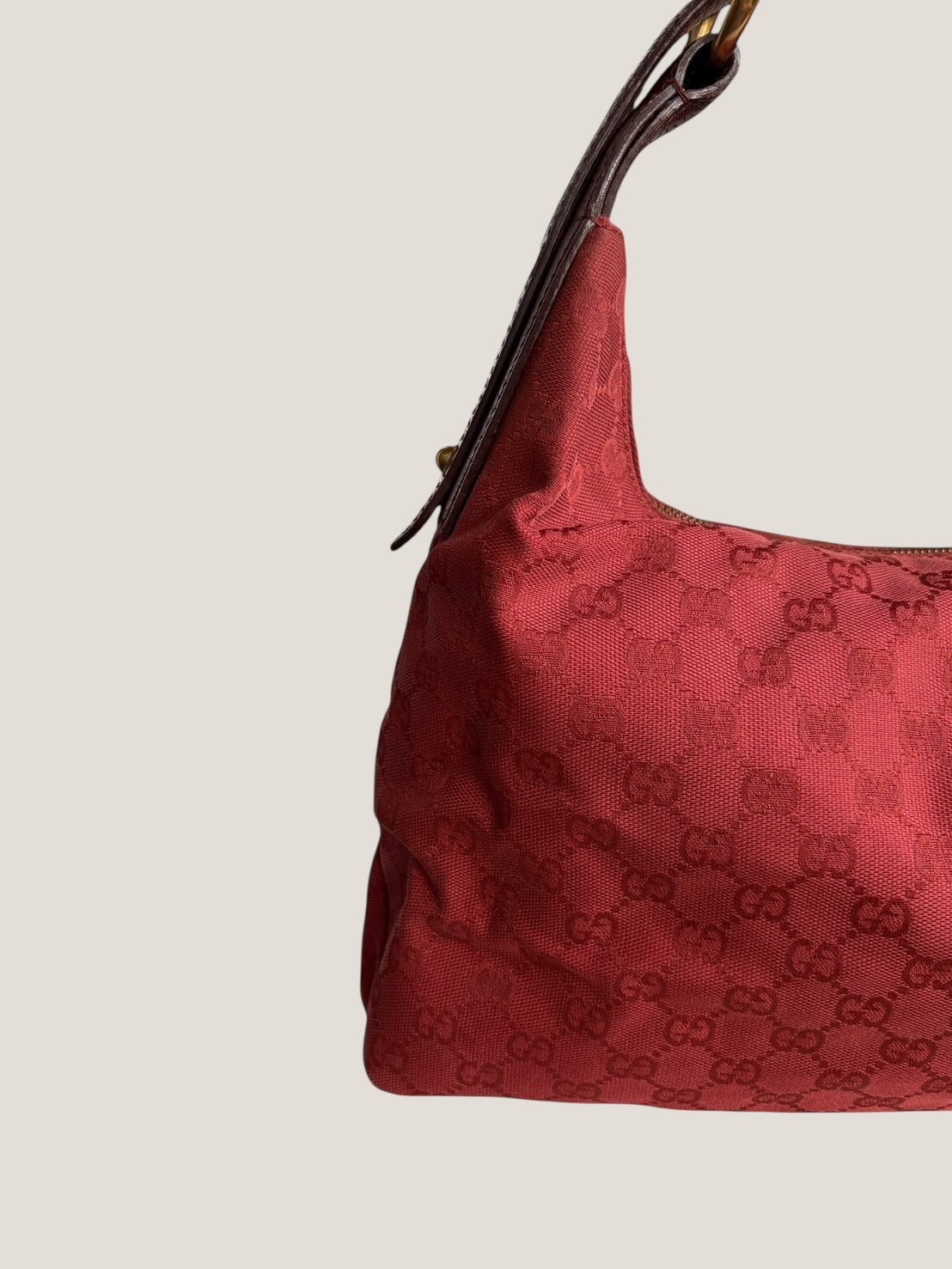 Gucci Hobo Horsebit in tessuto monogram rosso