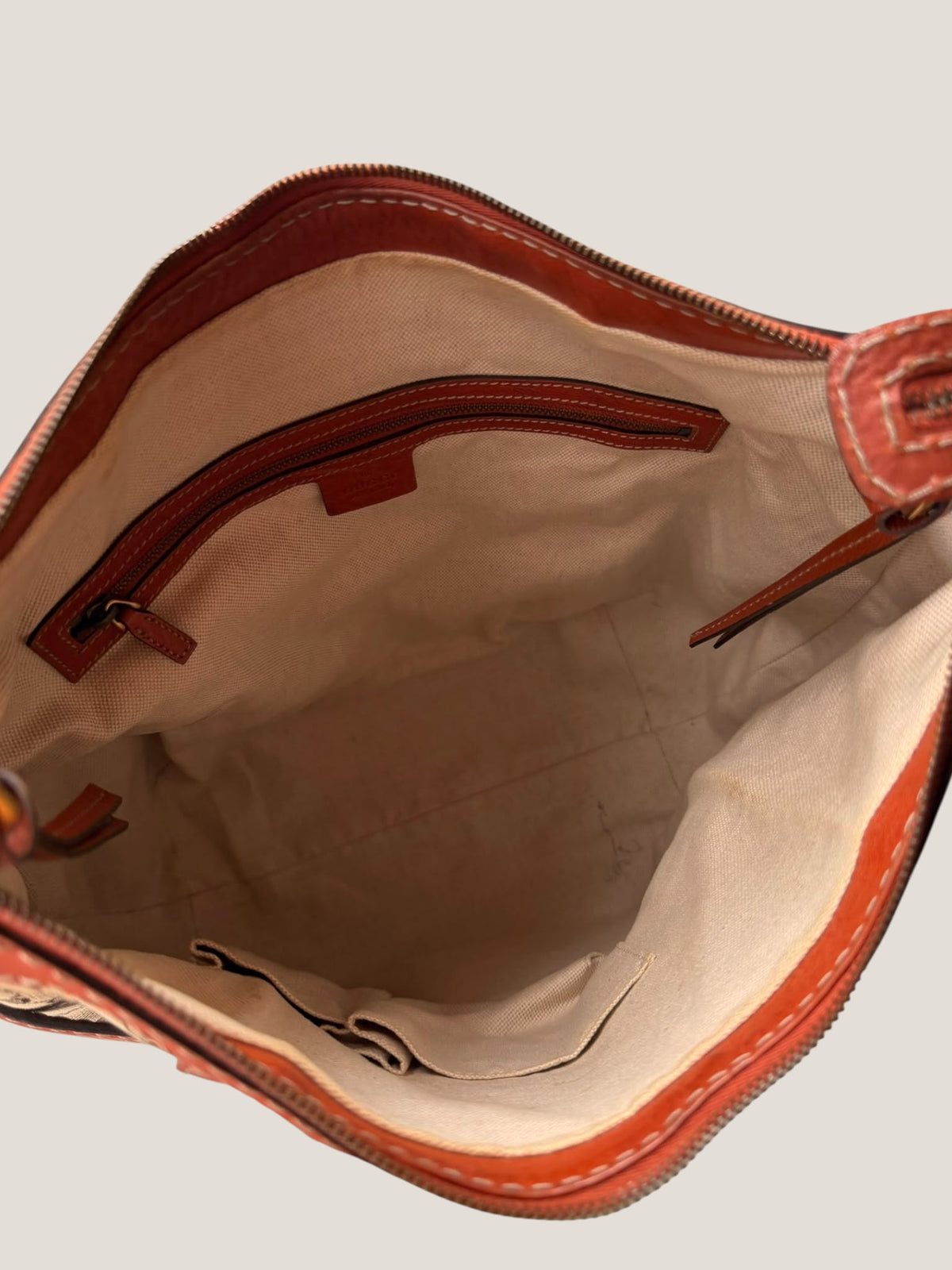 Gucci Hobo GG con cintura