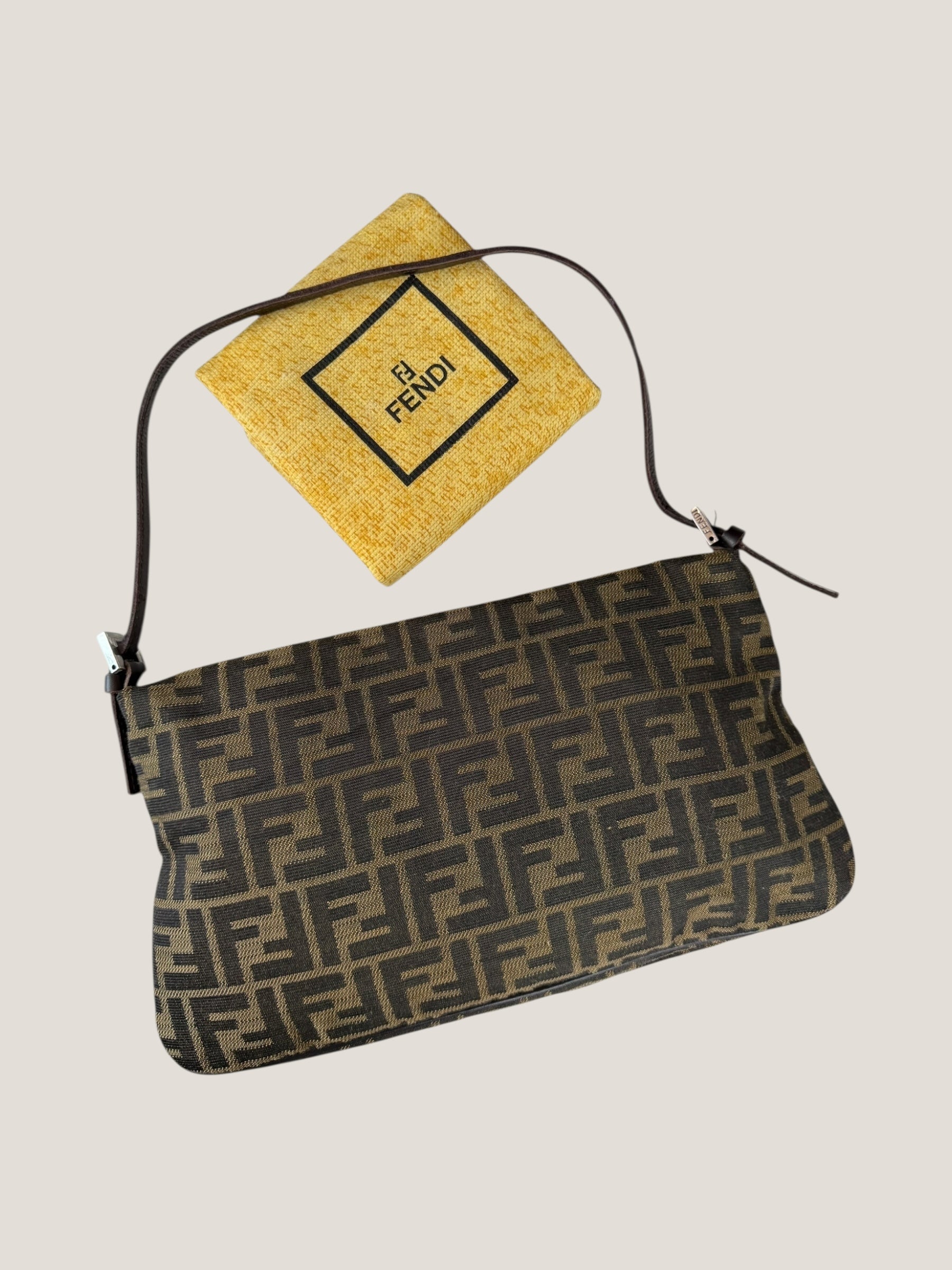 Fendi Baguette in tela Zucca