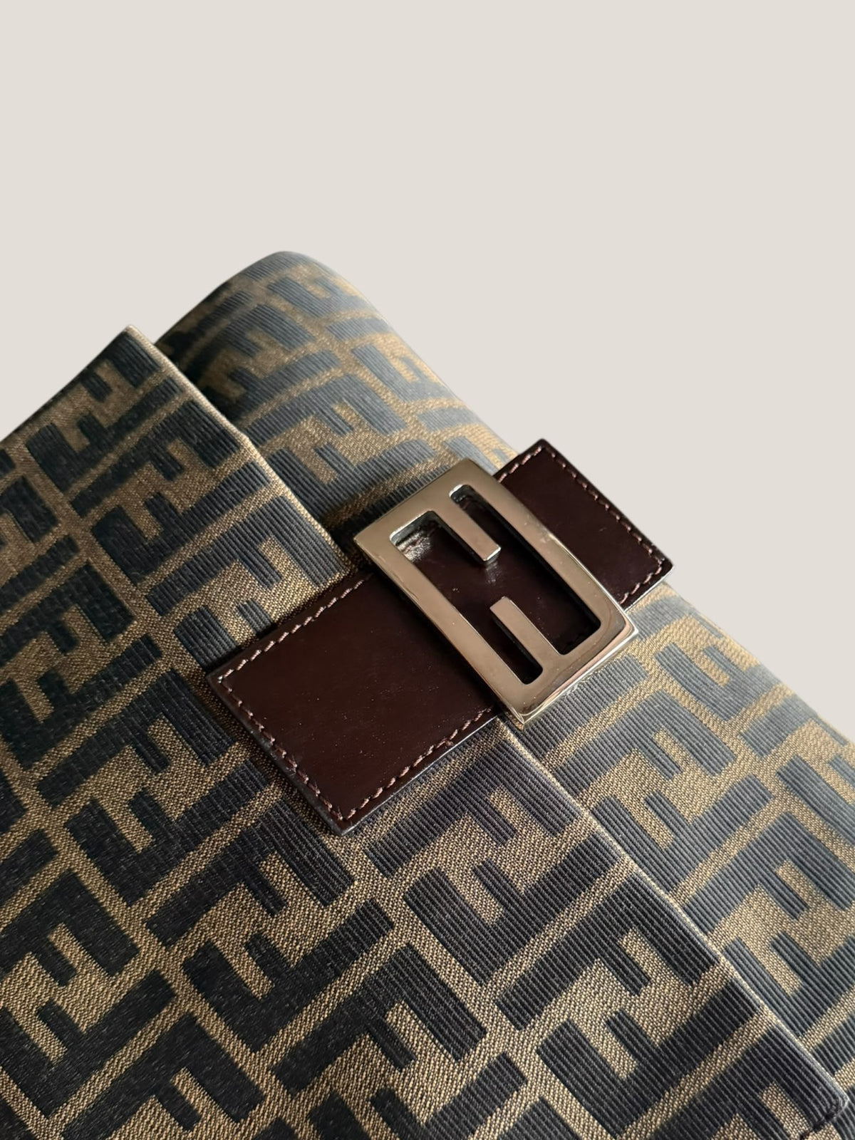 Fendi Mamma Baguette Zucca