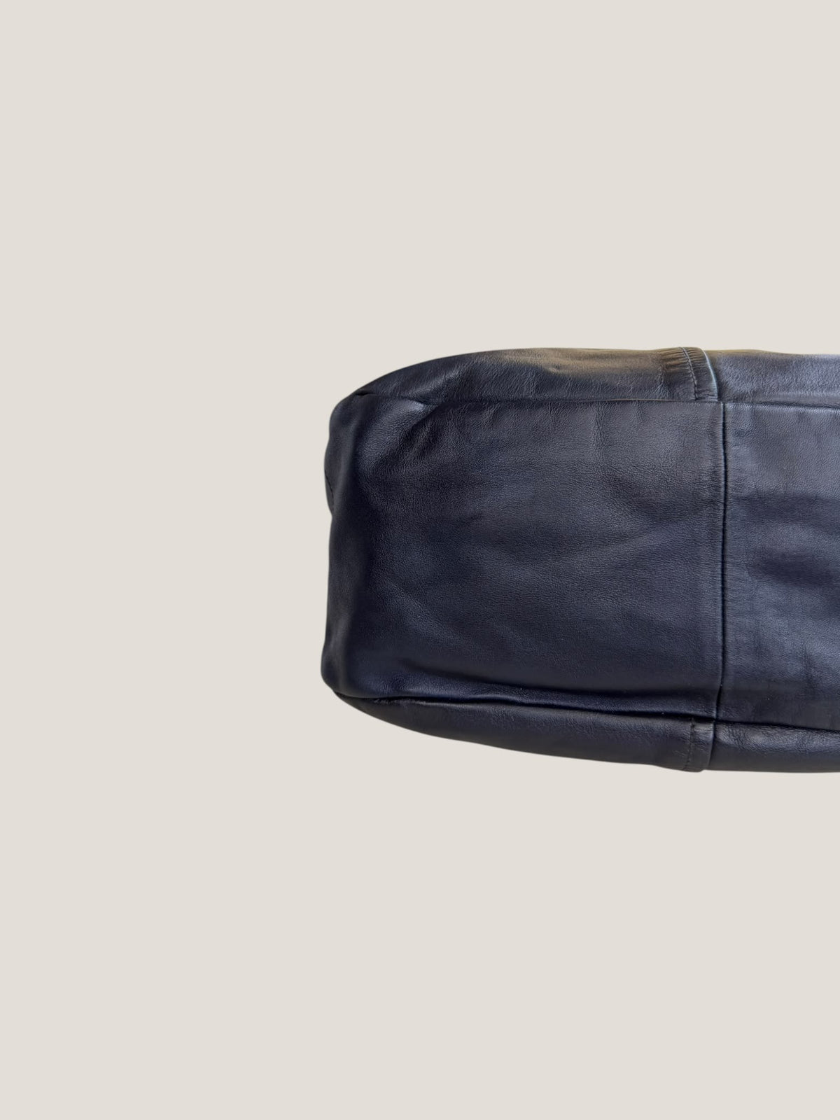 Prada Hobo in Pelle