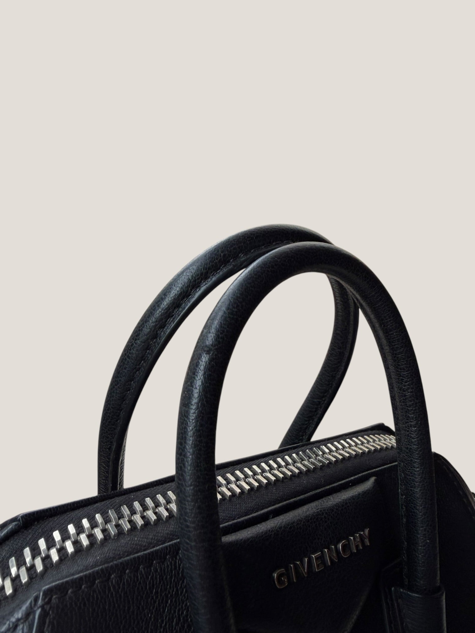 Givenchy Antigona Mini