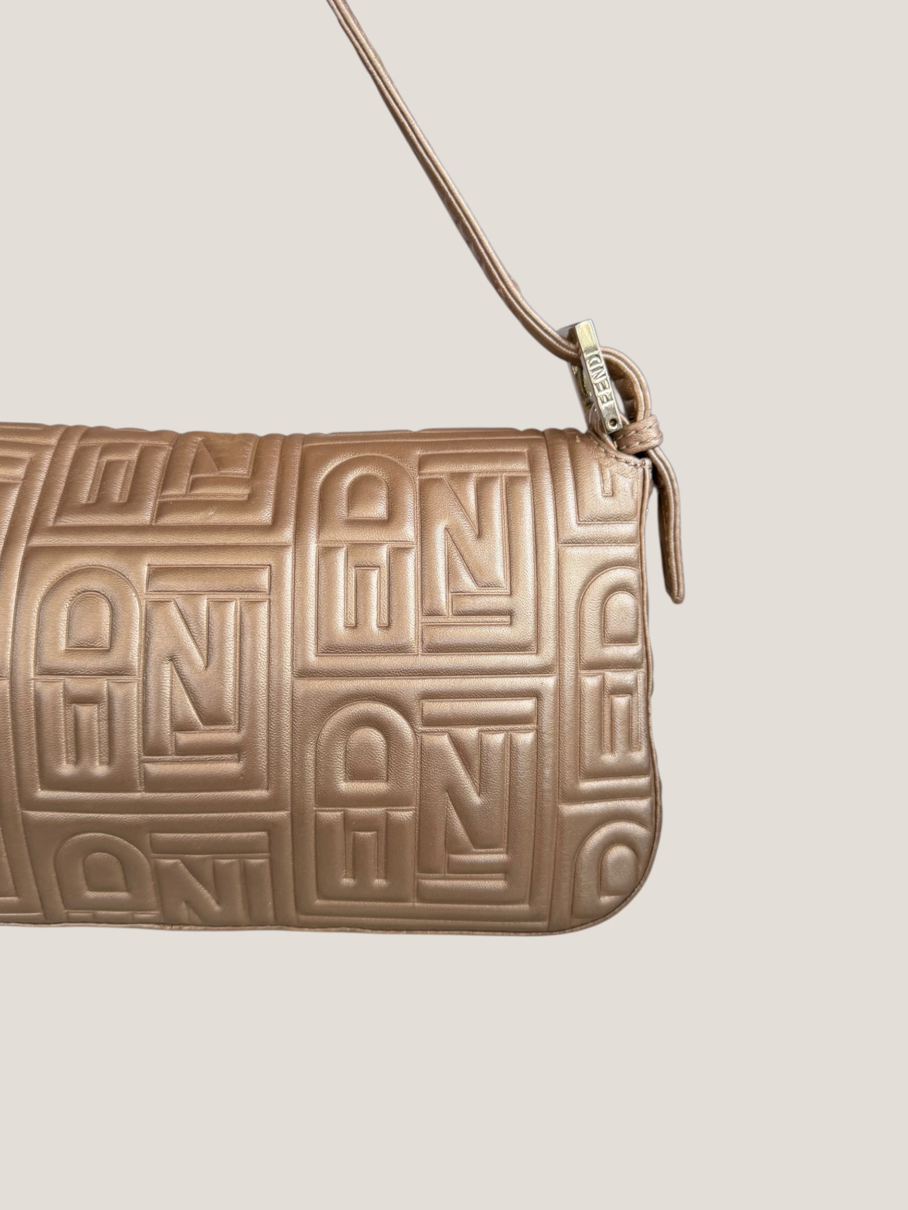Fendi baguette in pelle