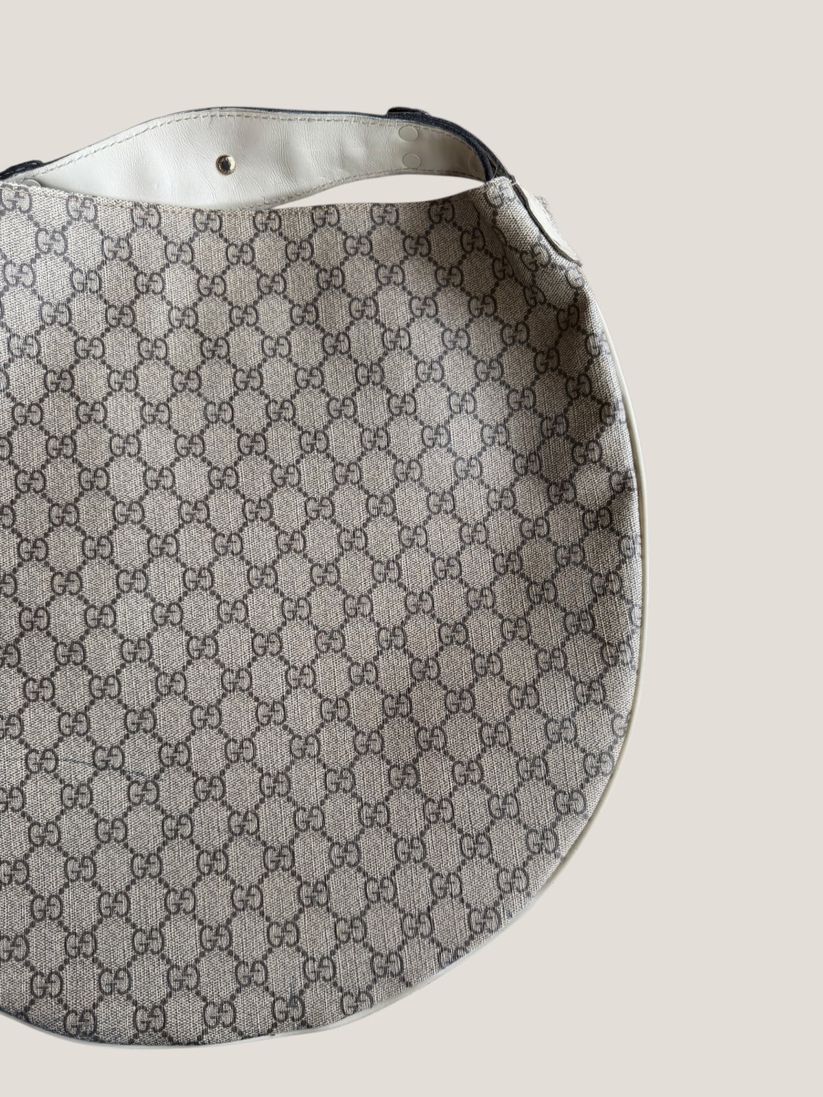 Gucci Hobo GG Supreme