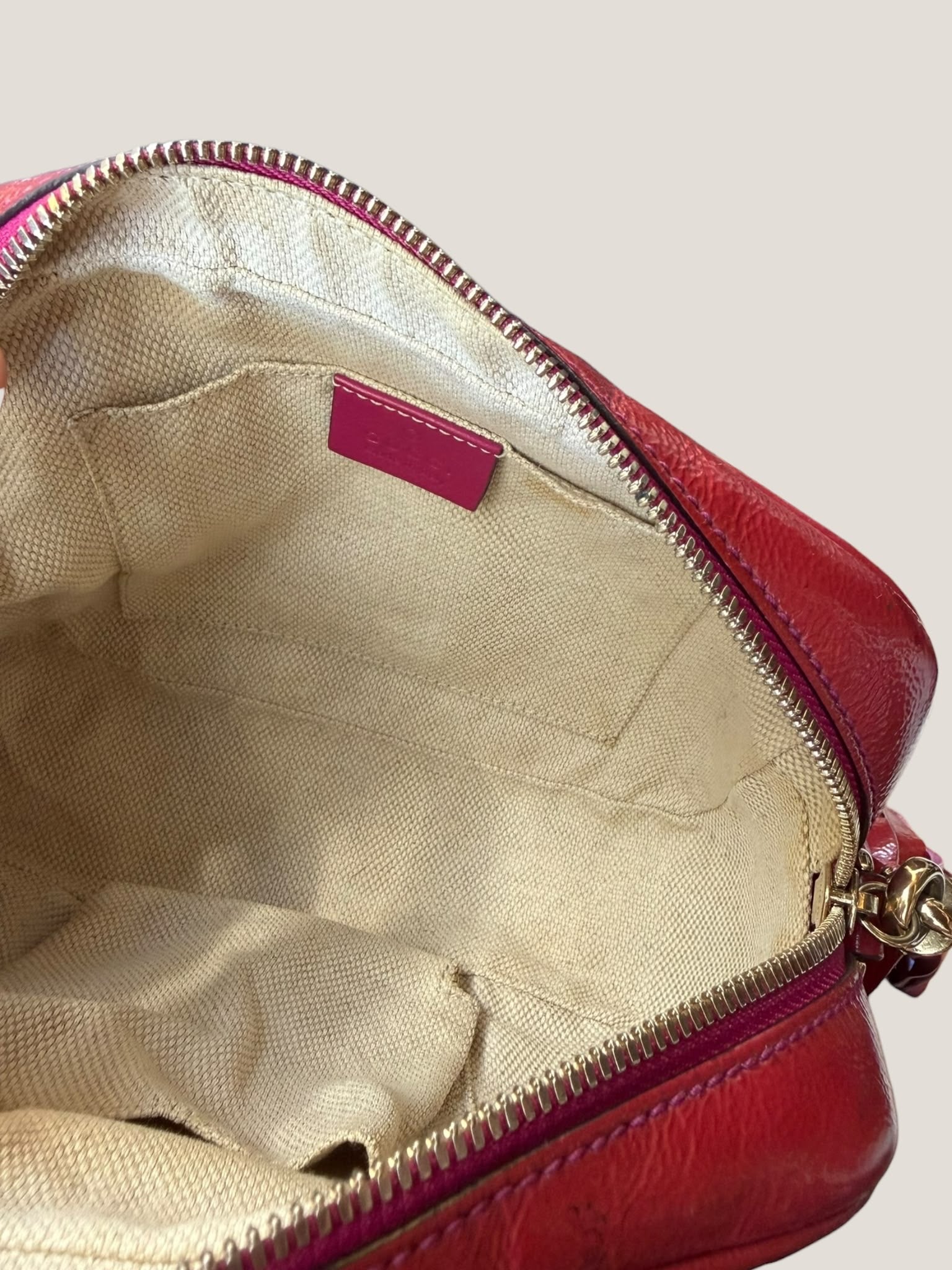 Gucci Soho Disco Vernice Rosso Fucsia
