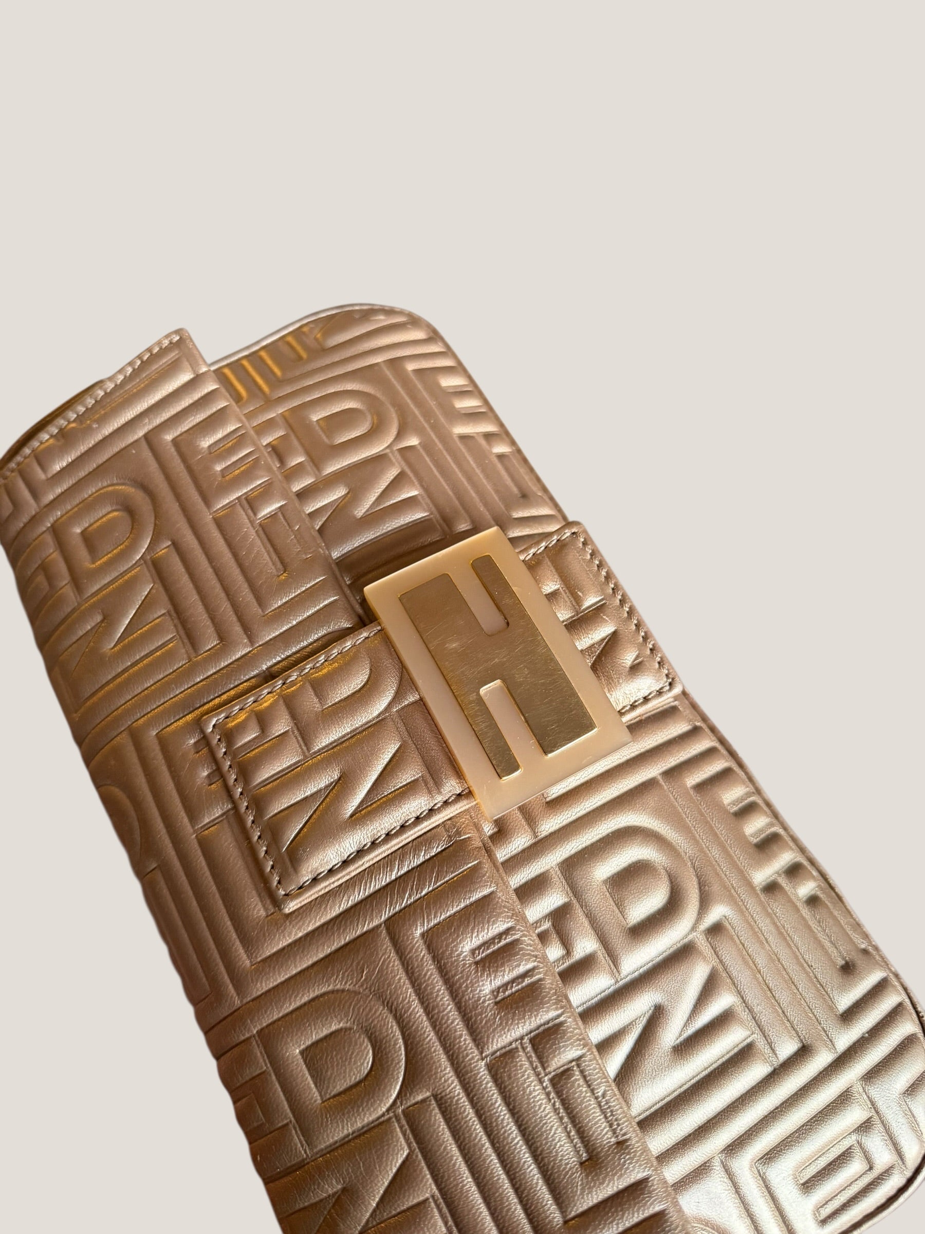 Fendi baguette in pelle