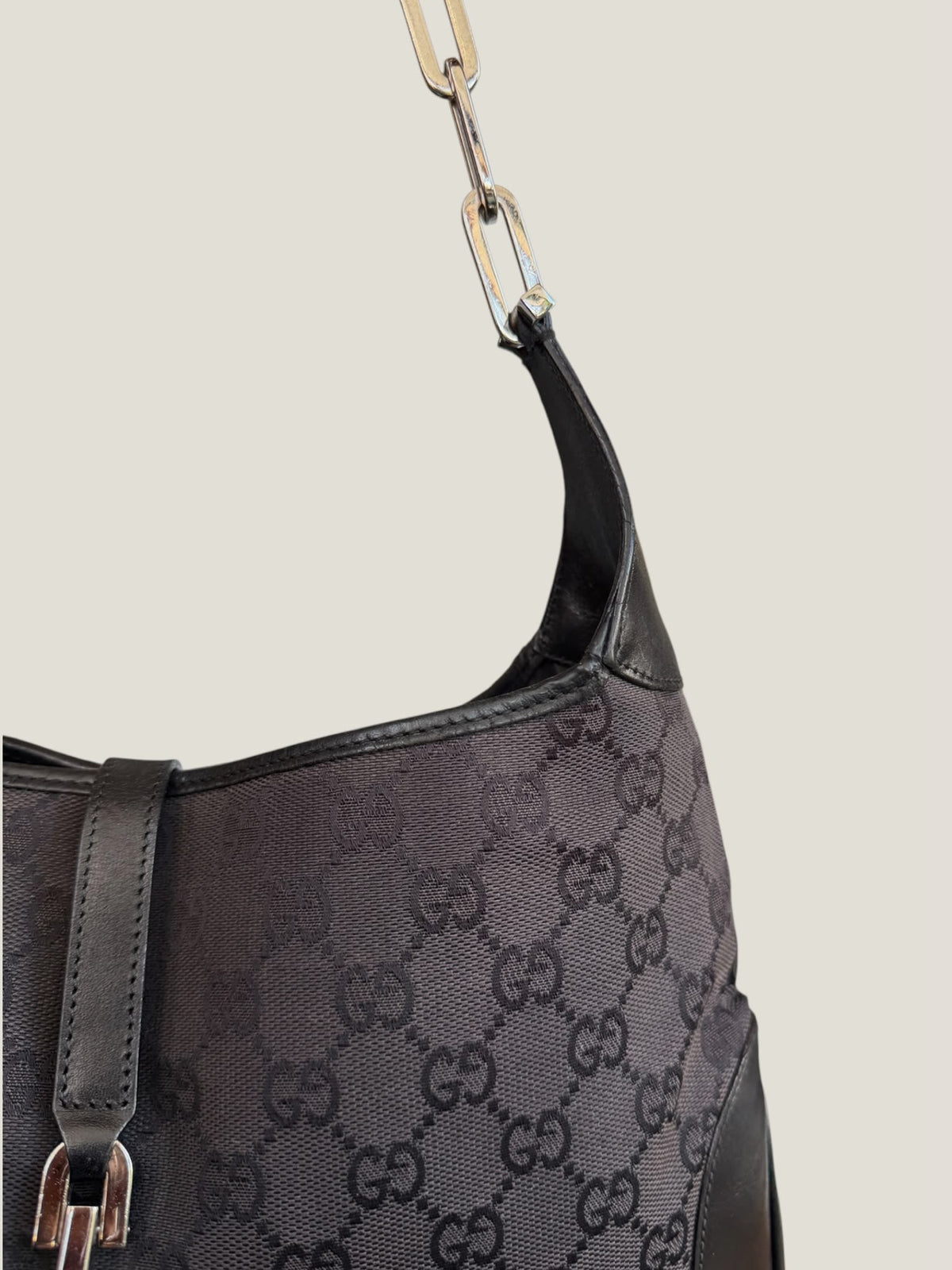Gucci Jackie GG con Catena
