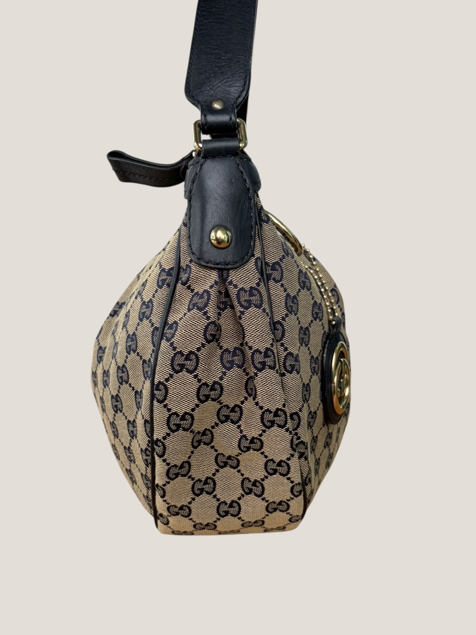 Gucci GG Sukey Hobo