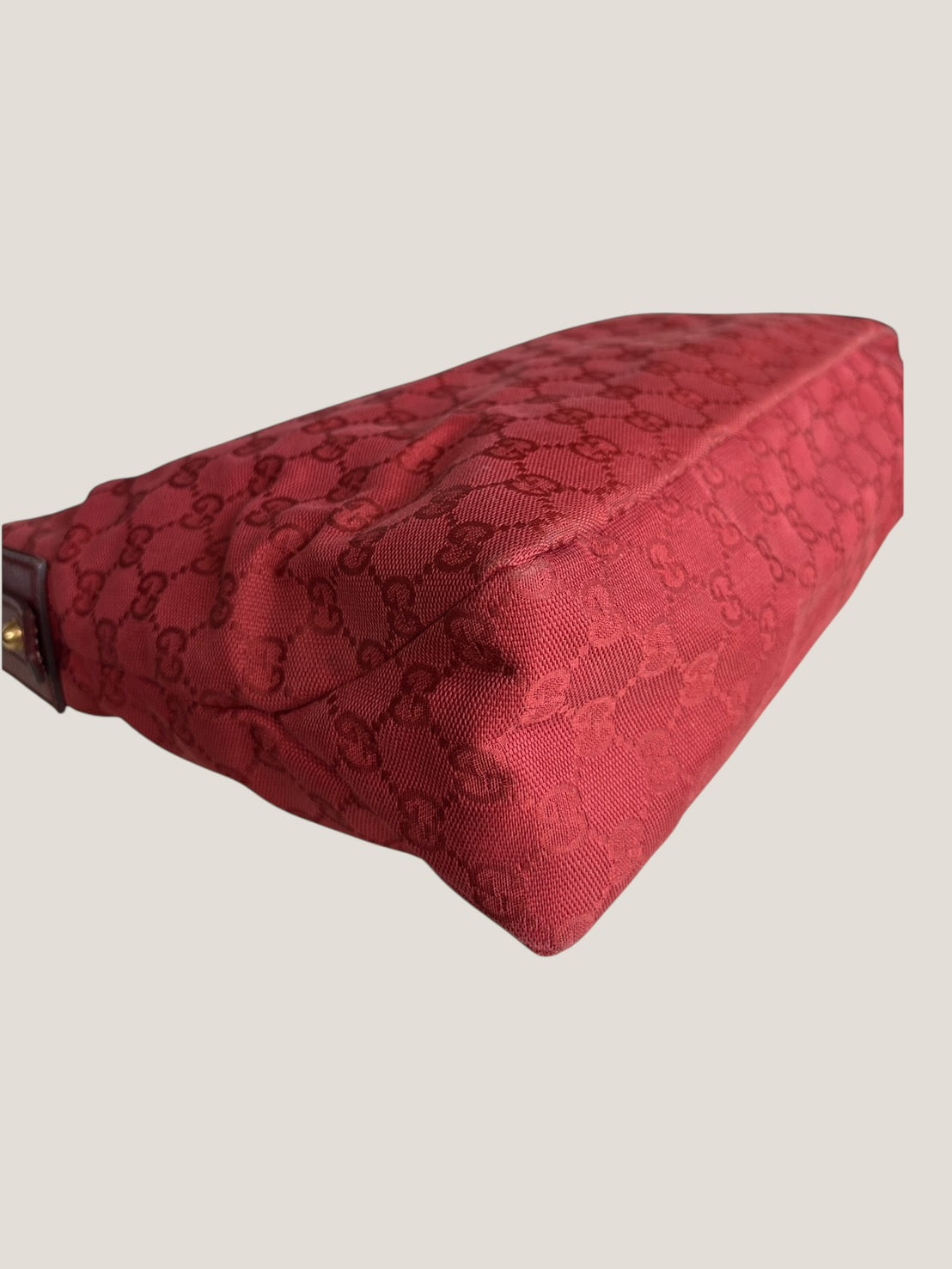 Gucci Hobo Horsebit in tessuto monogram rosso