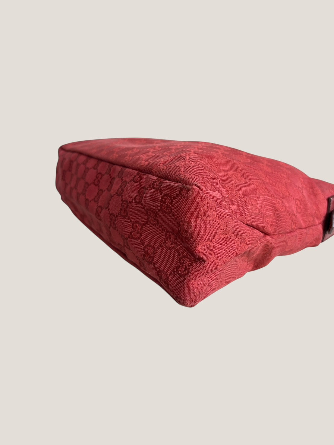 Gucci Hobo Horsebit in tessuto monogram rosso