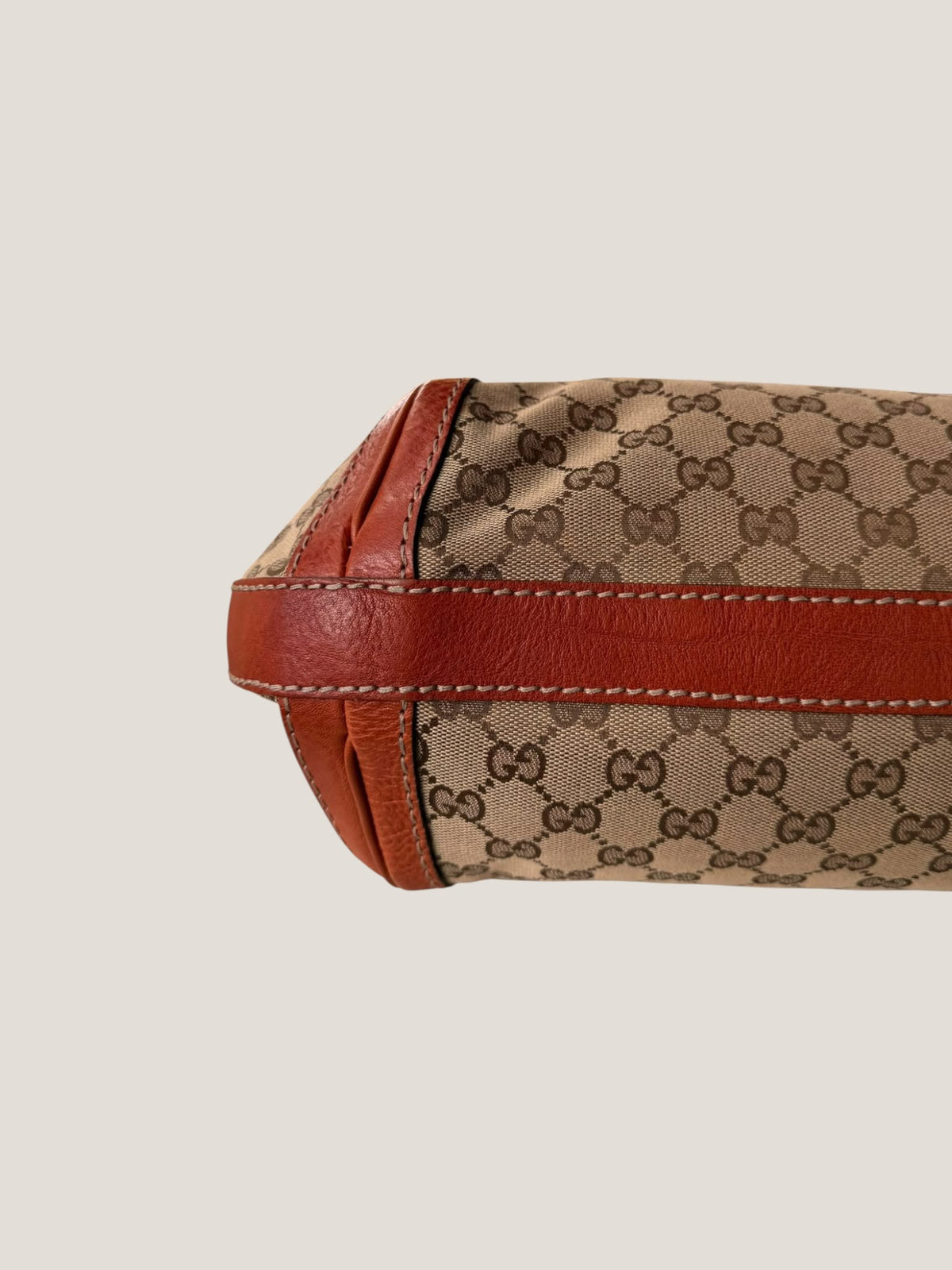 Gucci Hobo GG con cintura