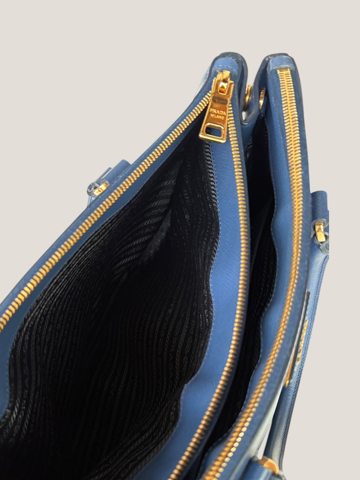 Prada Galleria Large Blu