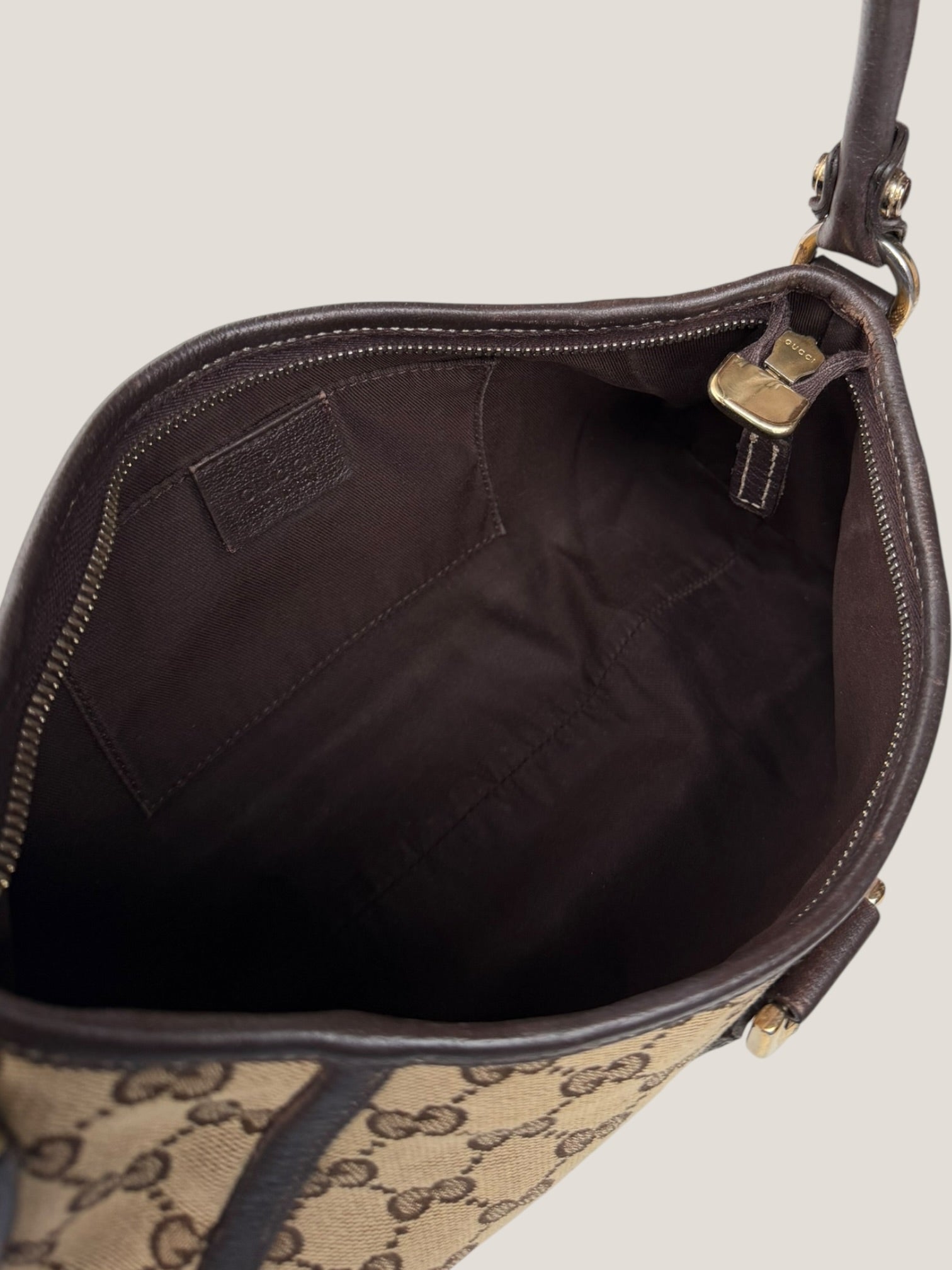 Gucci D Ring Pochette