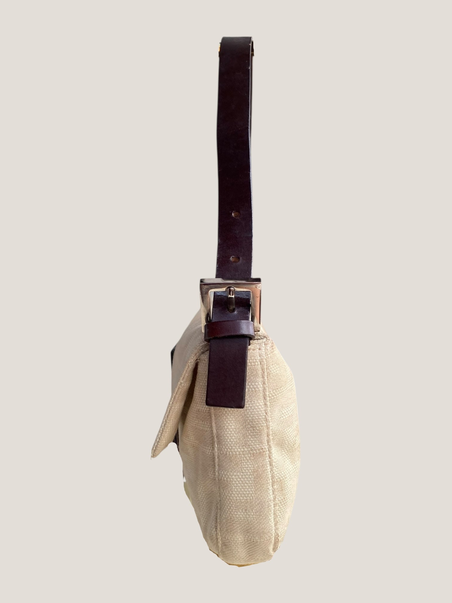Fendi Baguette in tessuto beige