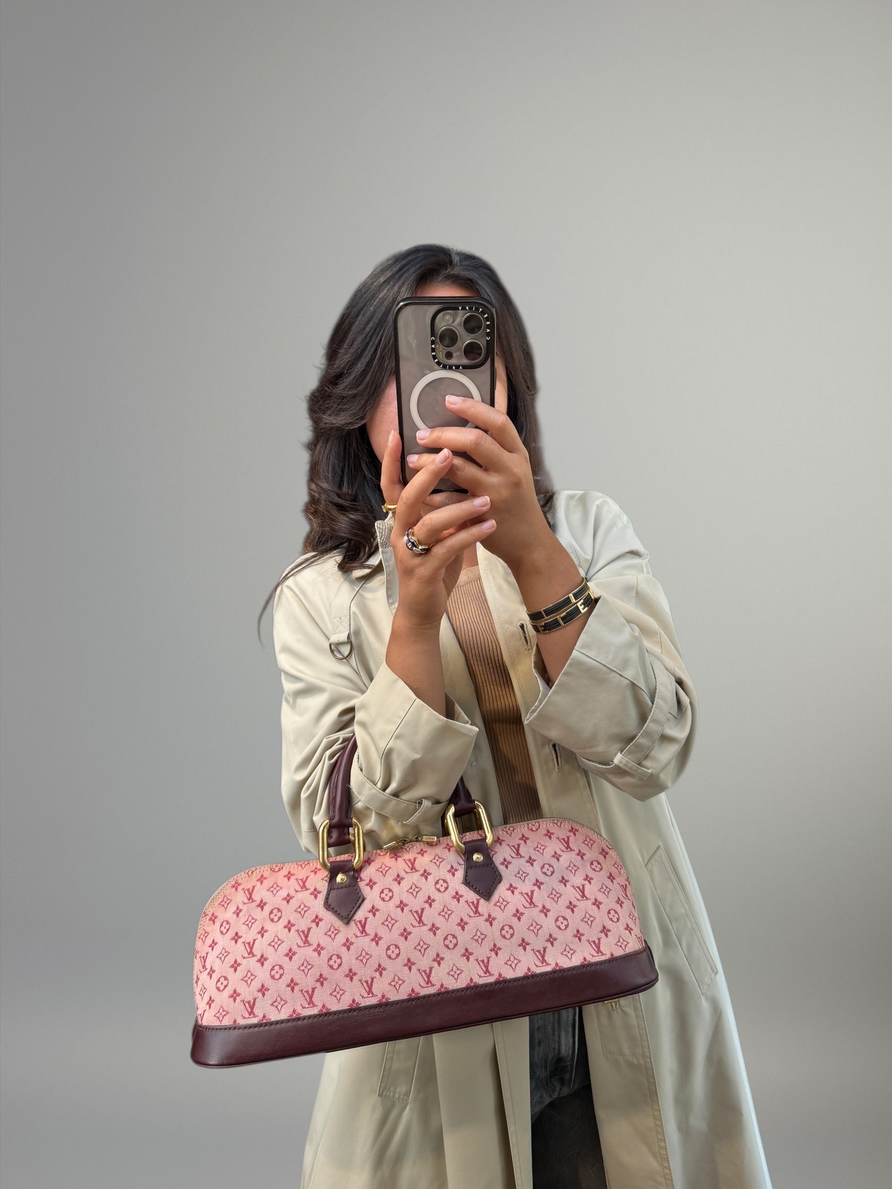 LOUIS VUITTON Alma Long Monogram Mini Lin