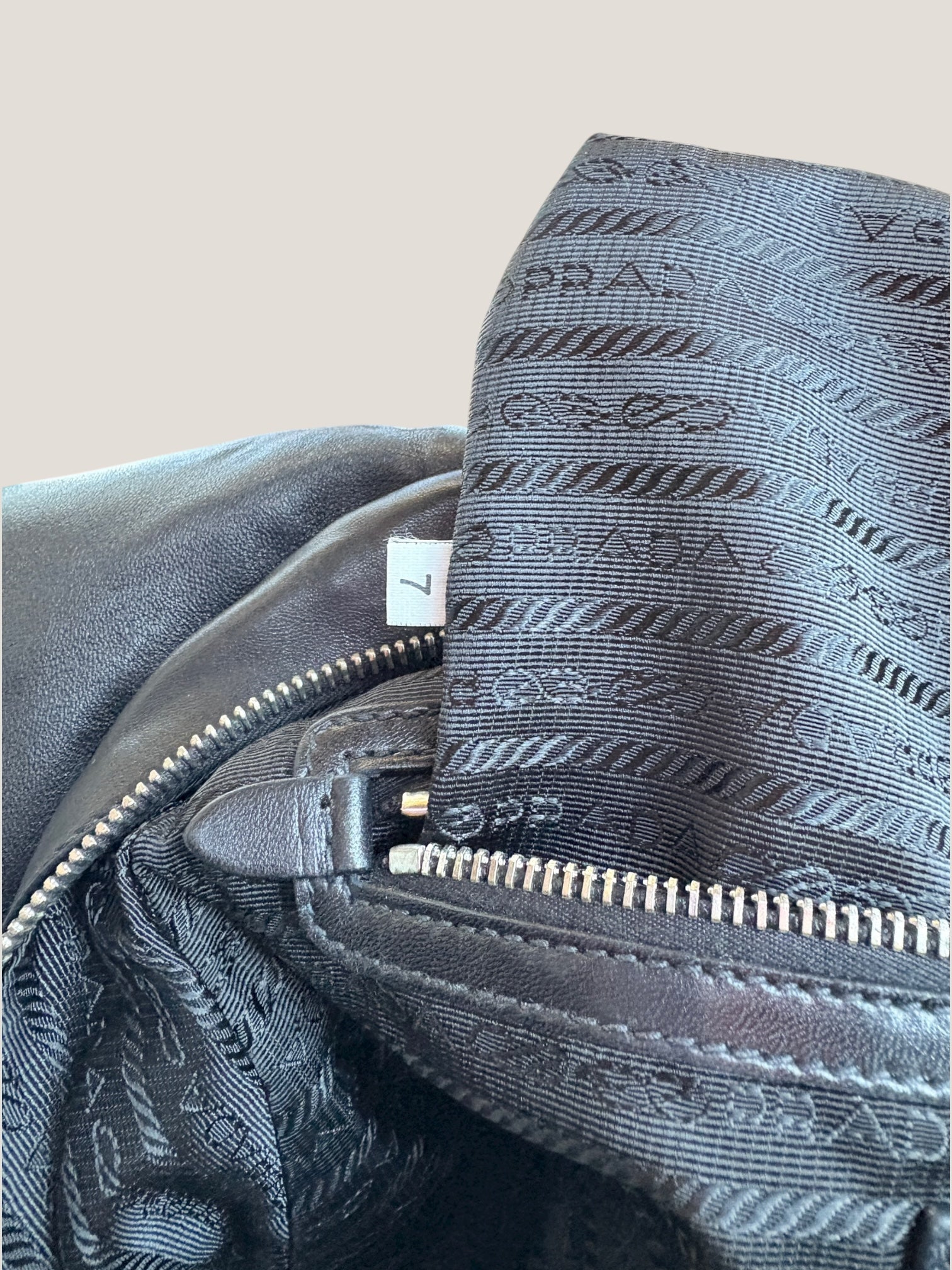 Prada Bauletto in Pelle Nera