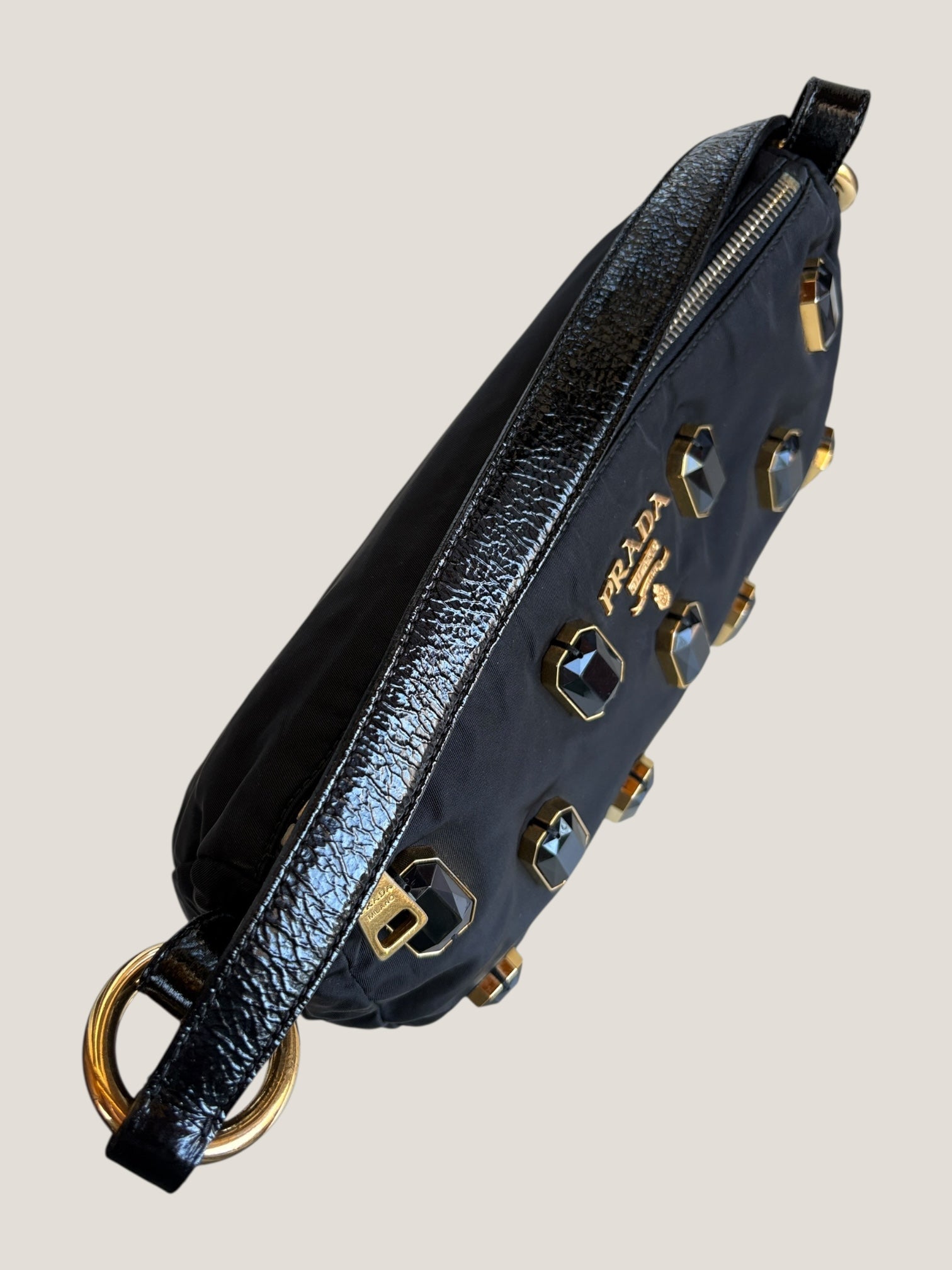 Prada Pochette con cristalli neri