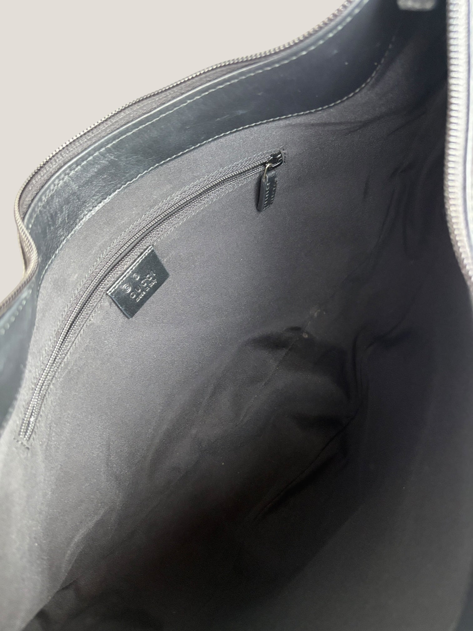 Gucci Hobo GG Canvas