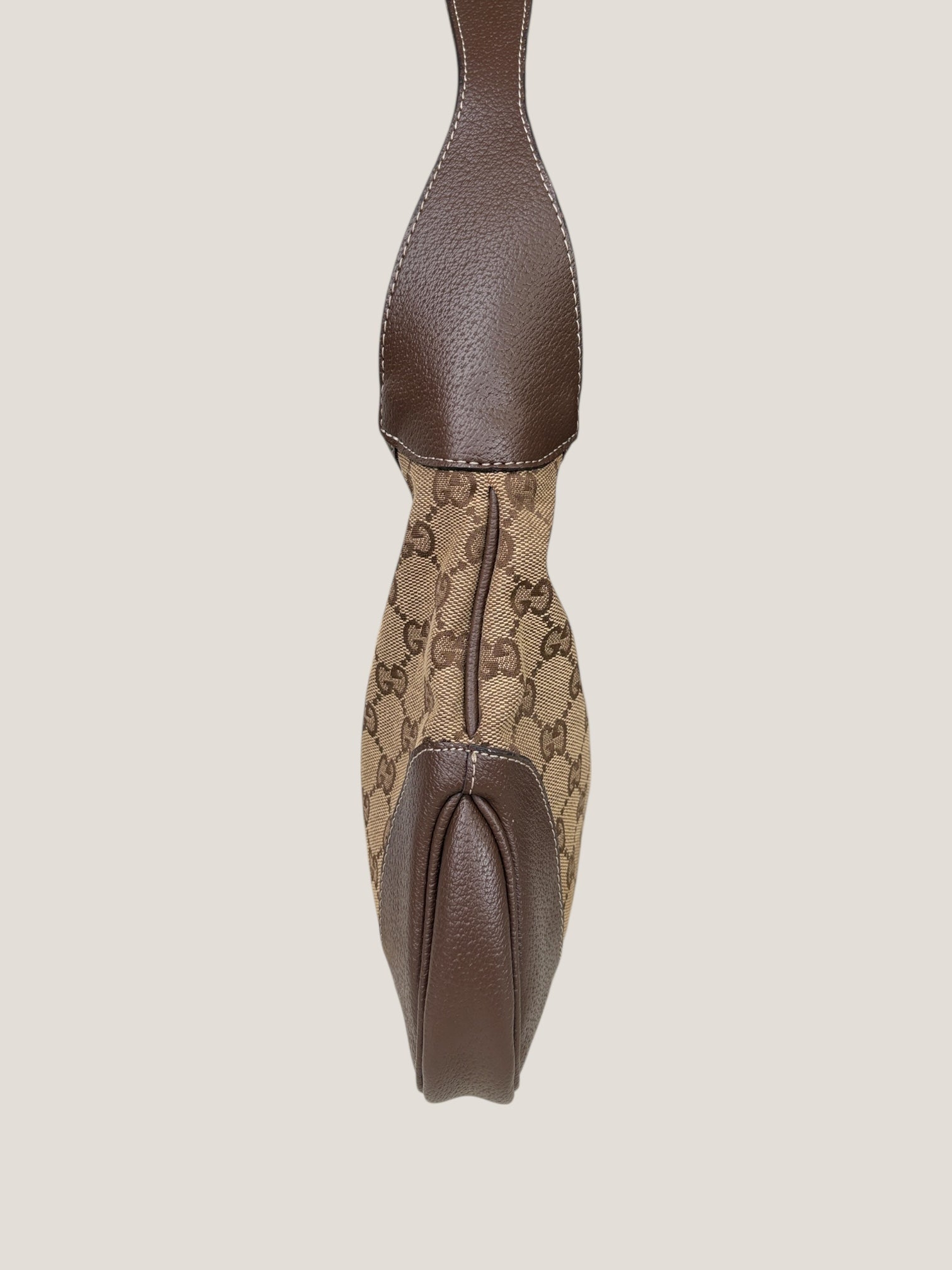 Gucci Jackie GG Canvas con dettaglio Piston