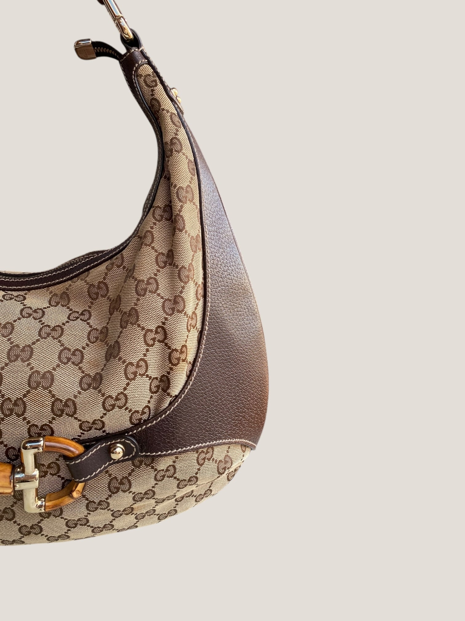 Gucci Hobo con dettaglio bamboo e tessuto GG