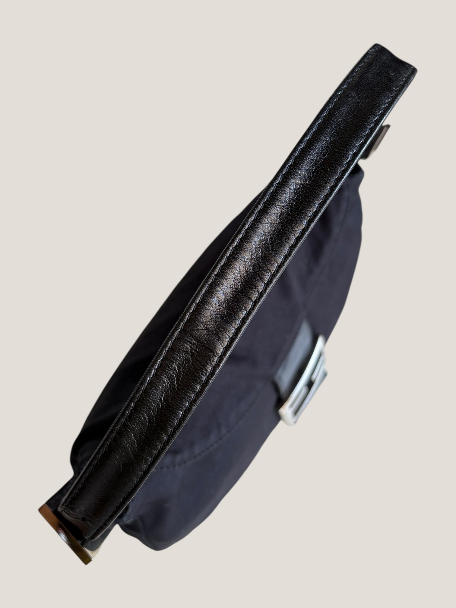 Fendi Baguette Nera in Tessuto