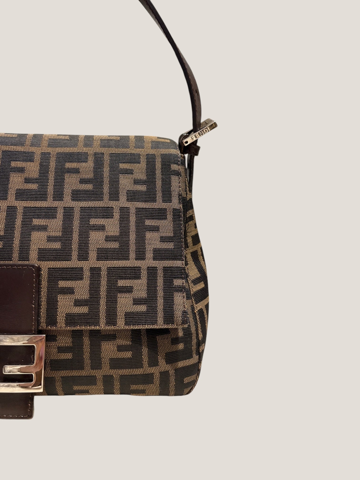 FENDI MAMMA BAGUETTE ZUCCA