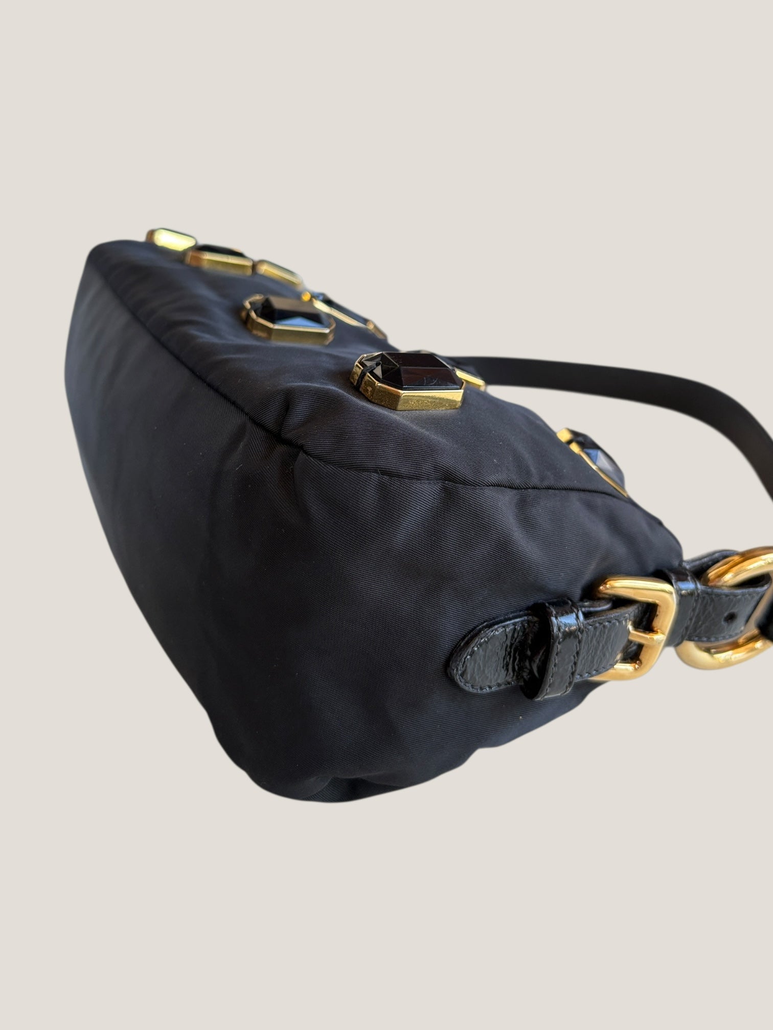 Prada Pochette con cristalli neri