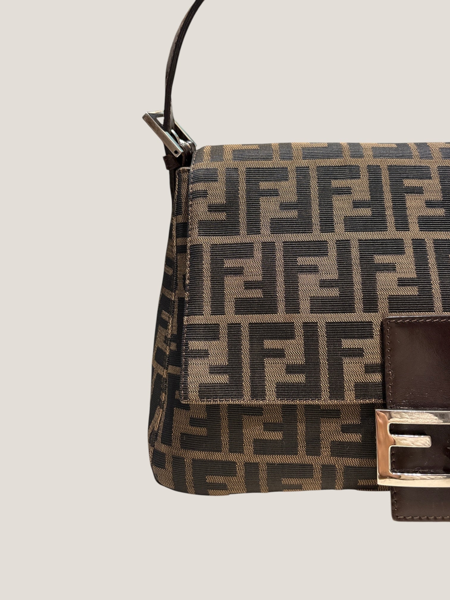 FENDI MAMMA BAGUETTE ZUCCA