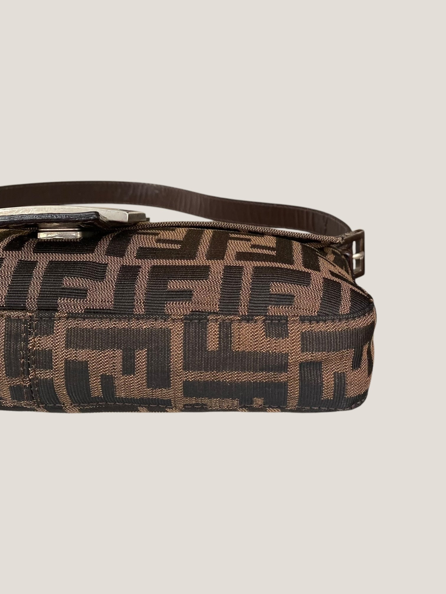 fendi baguette zucca