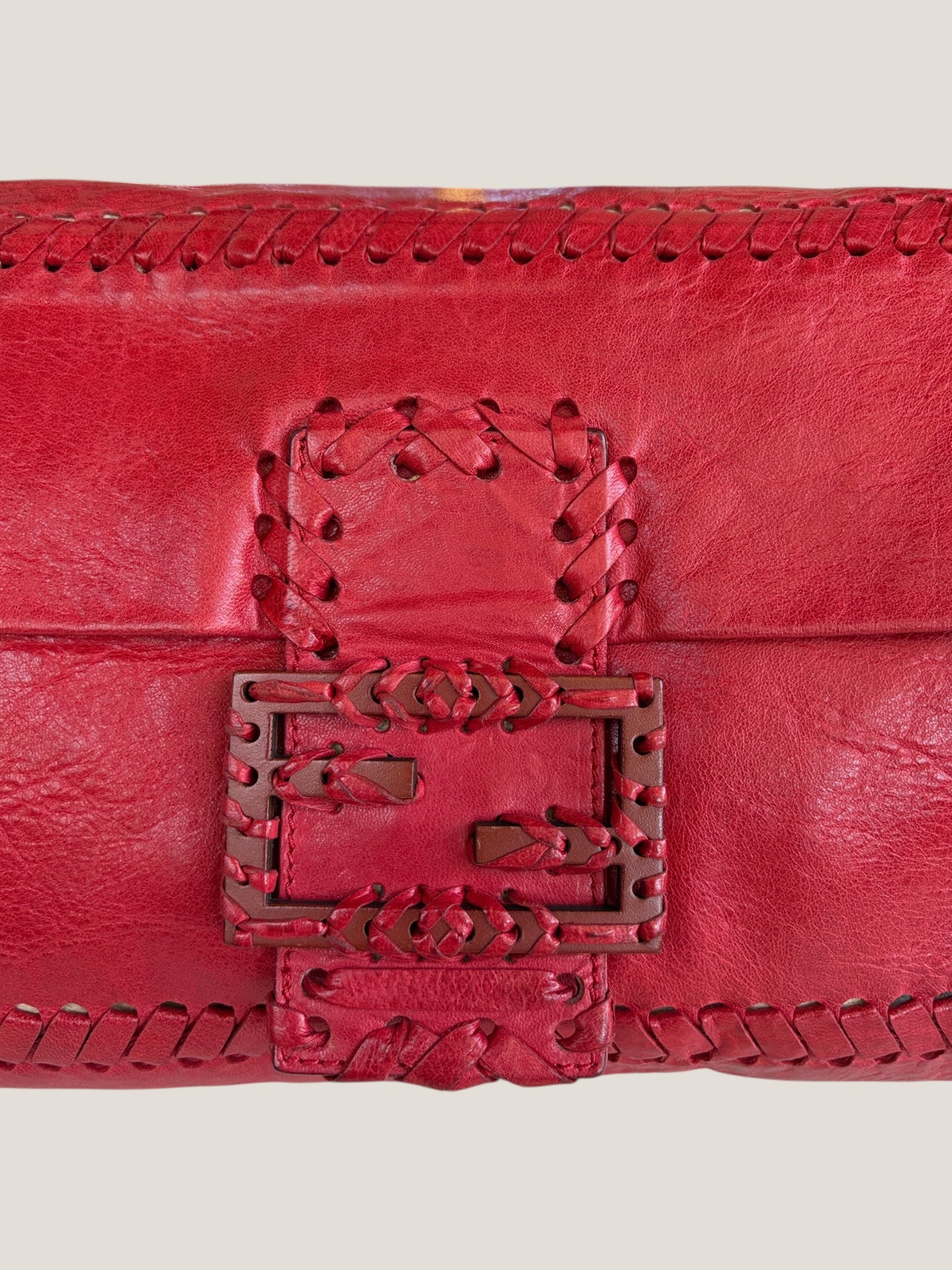 Fendi Baguette in pelle rossa intrecciata