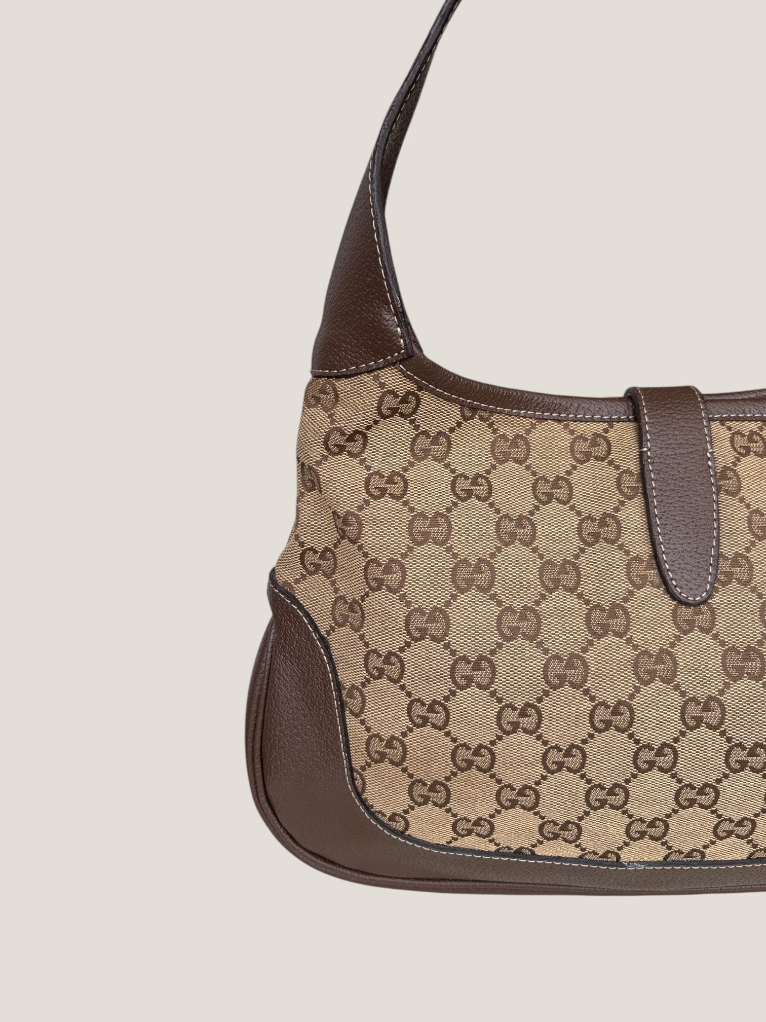 Gucci Jackie GG Canvas con dettaglio Piston