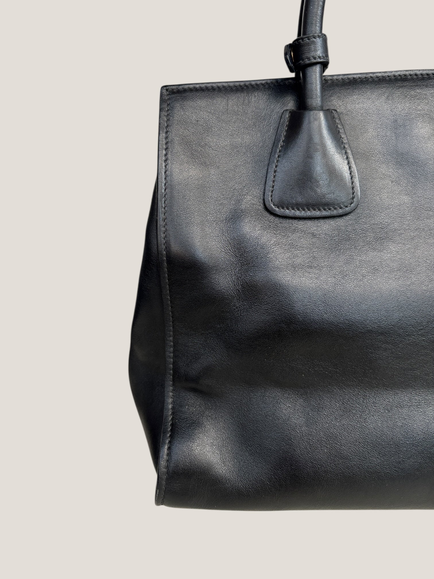 PRADA Tote Bag in Pelle Nera