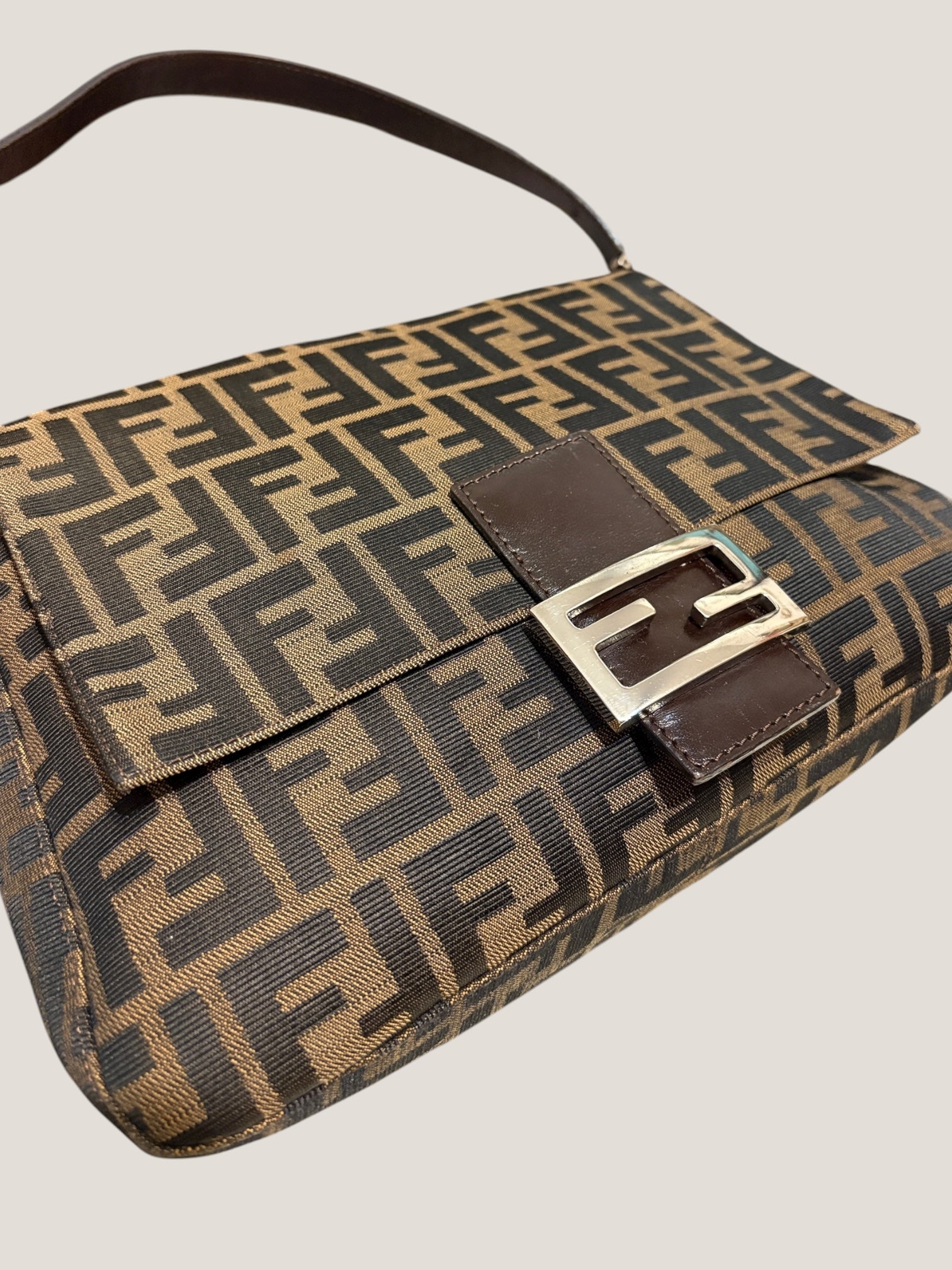 FENDI MAMMA BAGUETTE ZUCCA