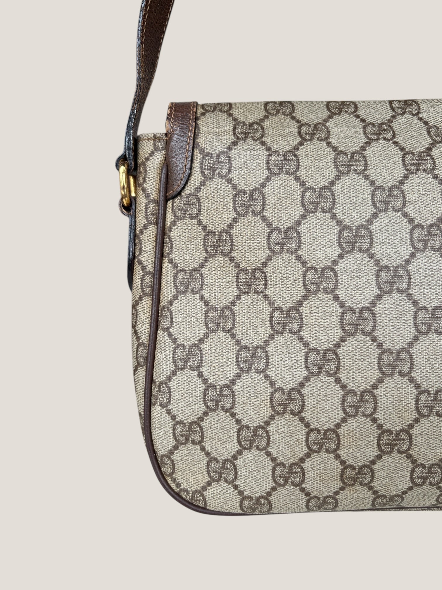 Gucci GG Supreme Crossbody