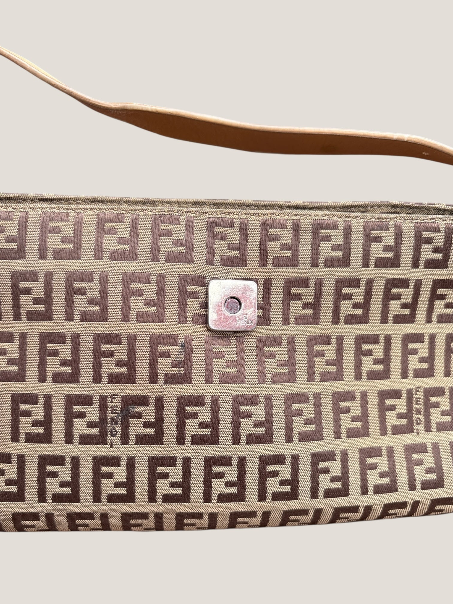 FENDI Baguette Zucchino Beige