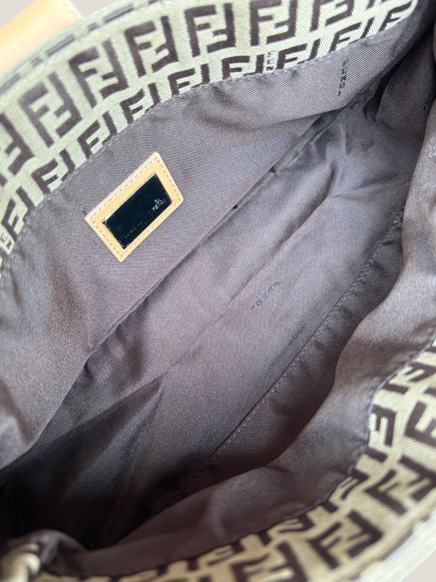 FENDI Baguette Zucchino Beige