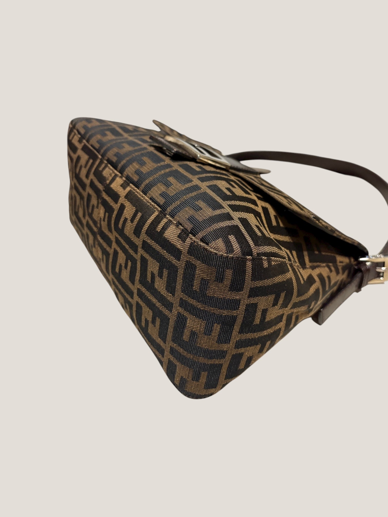 FENDI MAMMA BAGUETTE ZUCCA