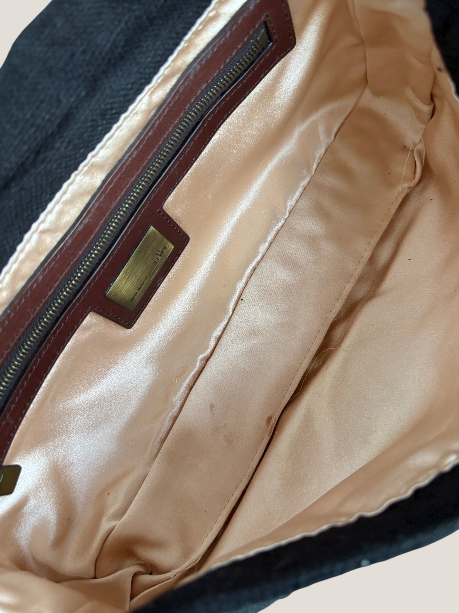 FENDI BAGUETTE BEADED NERA