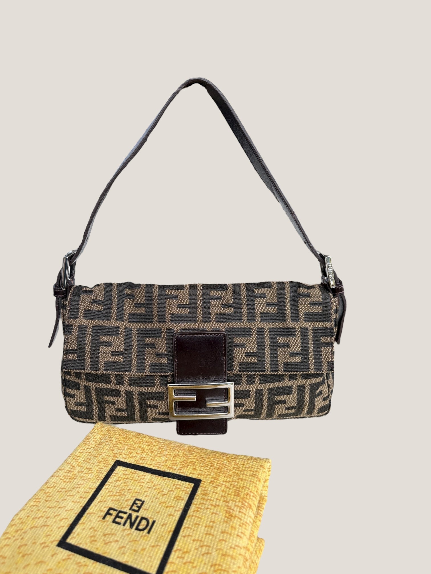 Fendi Baguette Monogram Zucca Marrone