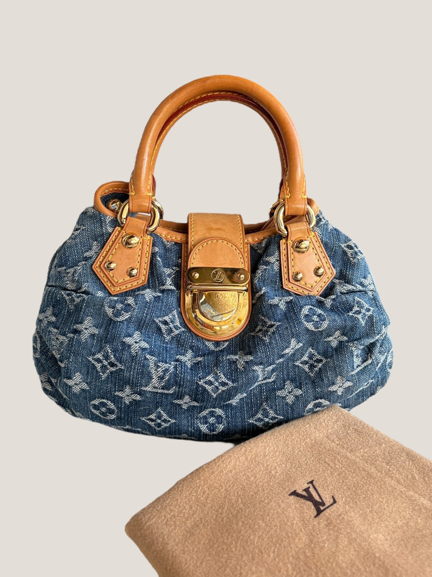 Louis Vuitton Pleaty Monogram Denim 💙