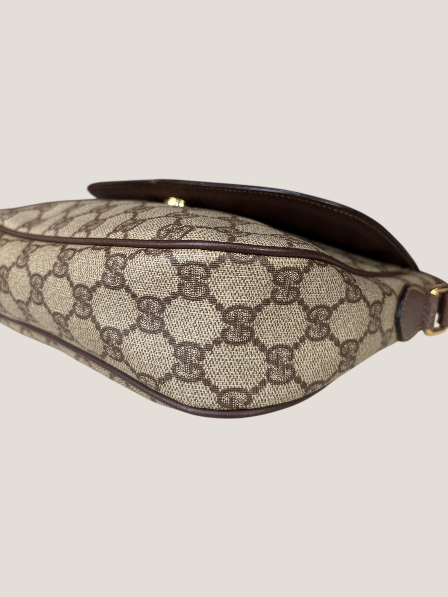 Gucci GG Supreme Crossbody