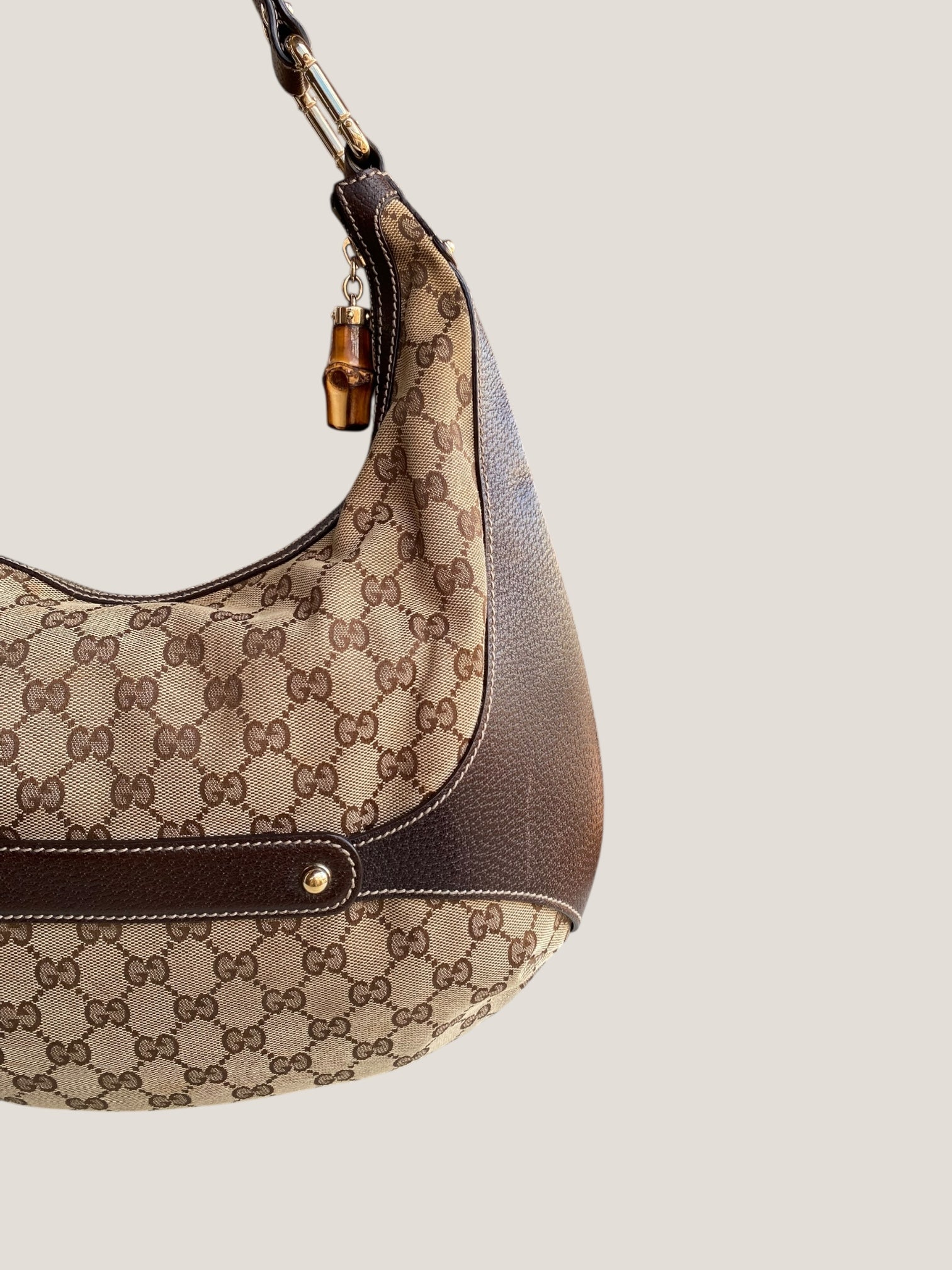Gucci Hobo con dettaglio bamboo e tessuto GG
