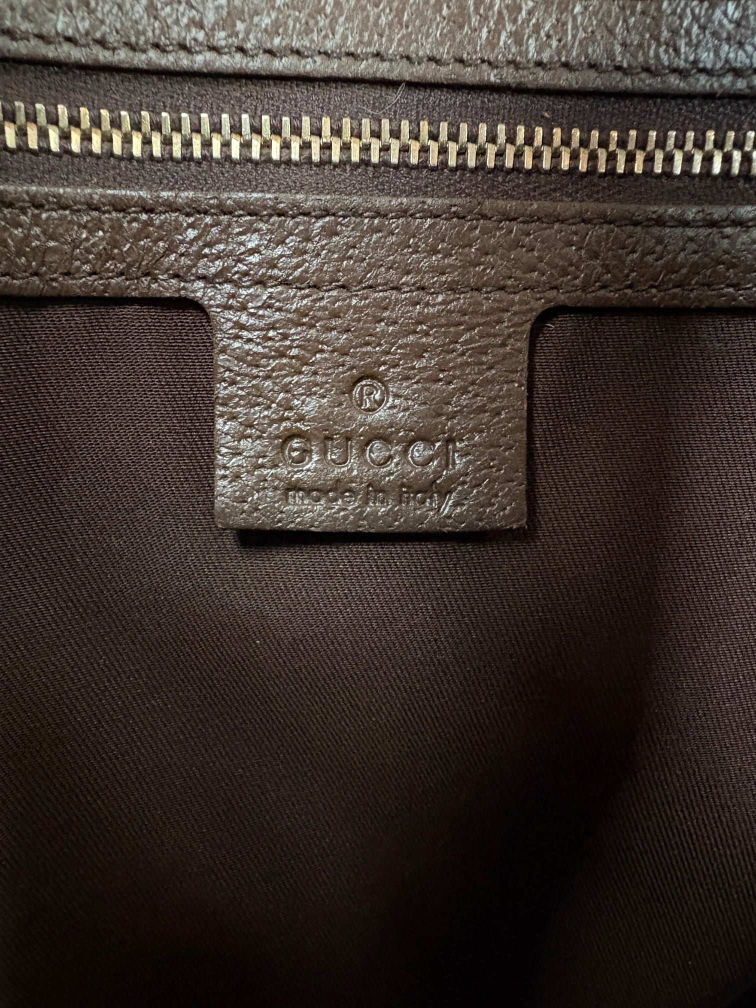 Gucci Jackie GG Canvas con dettaglio Piston