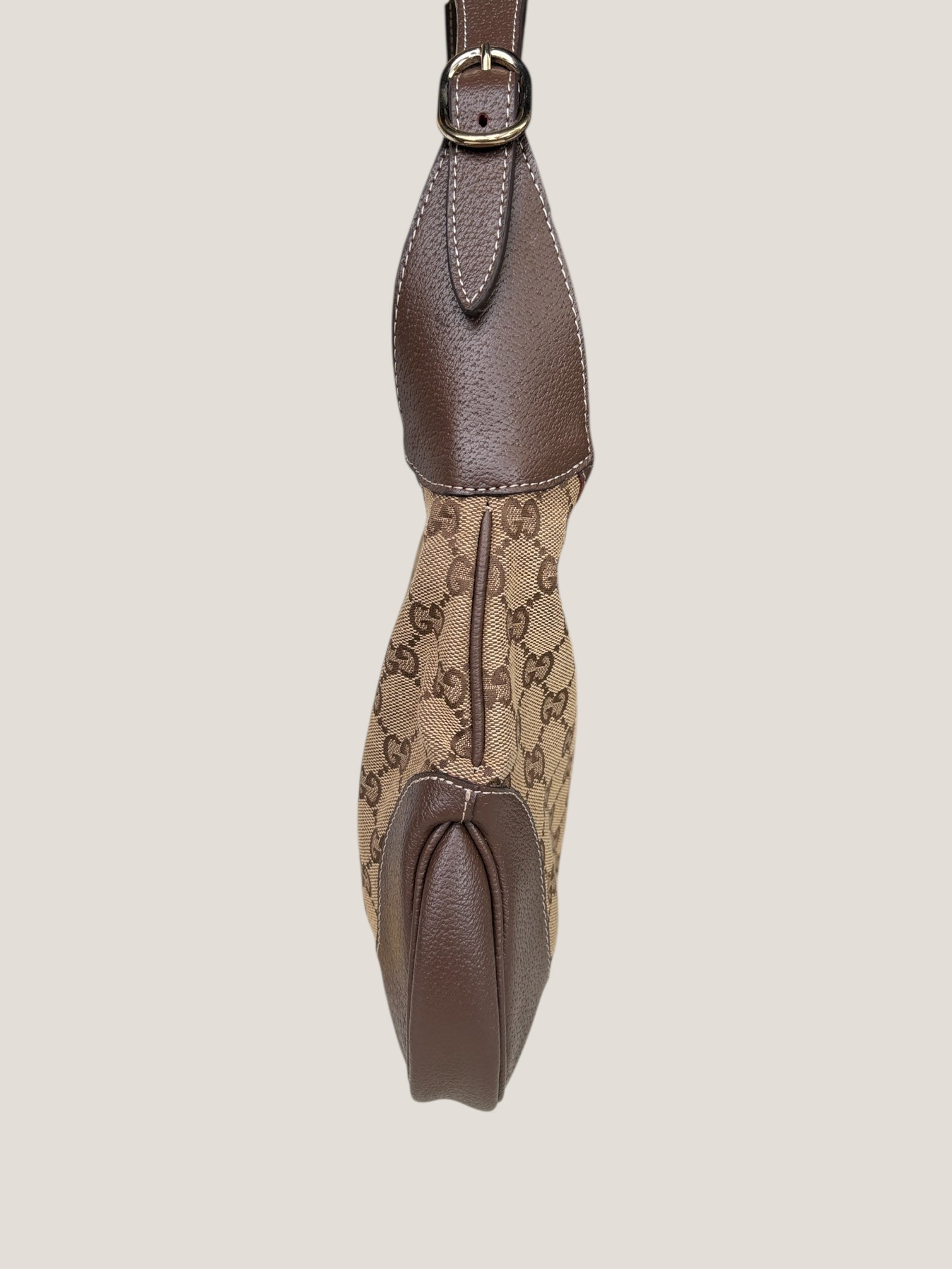 Gucci Jackie GG Canvas con dettaglio Piston