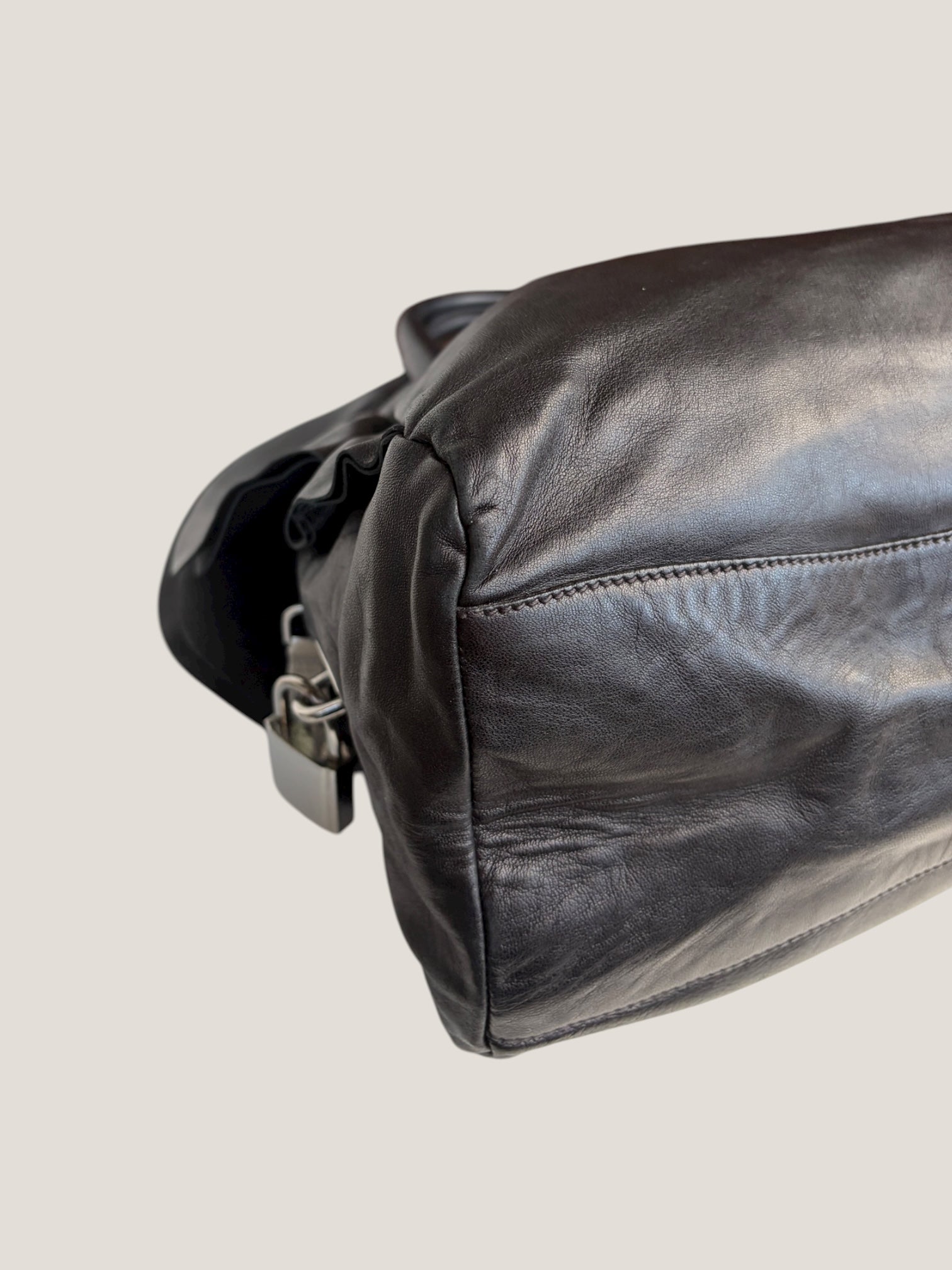 Prada Bauletto in Pelle Nera