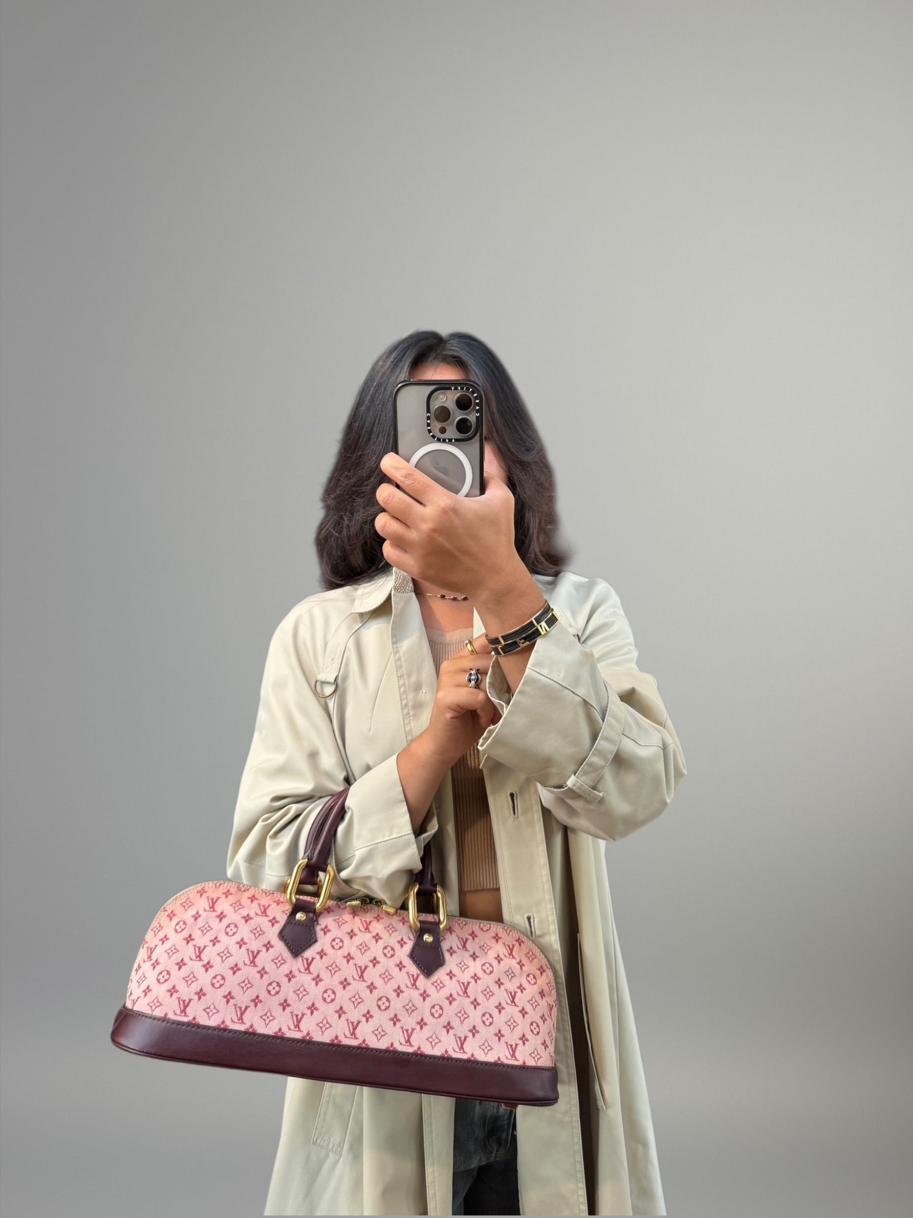 LOUIS VUITTON Alma Long Monogram Mini Lin